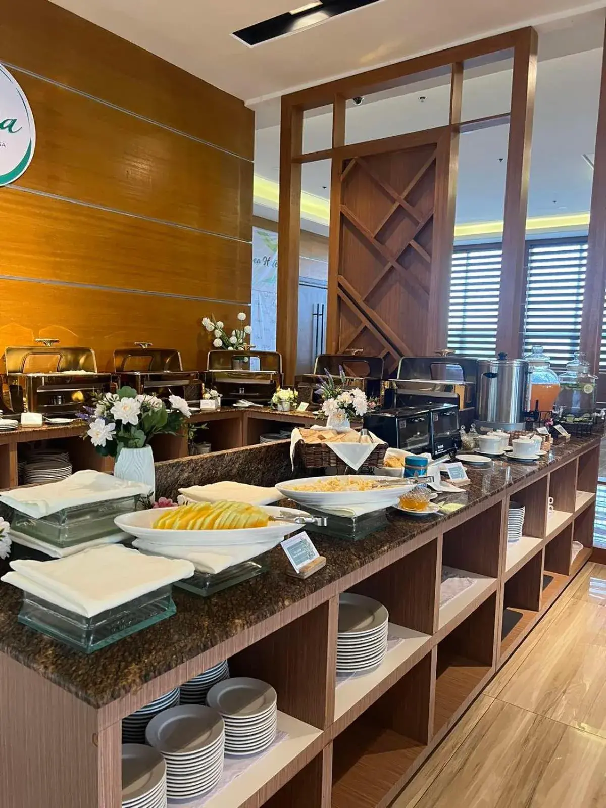 Restaurant/places to eat in ALVEA HOTEL Restaurant/places to eat in ALVEA HOTEL