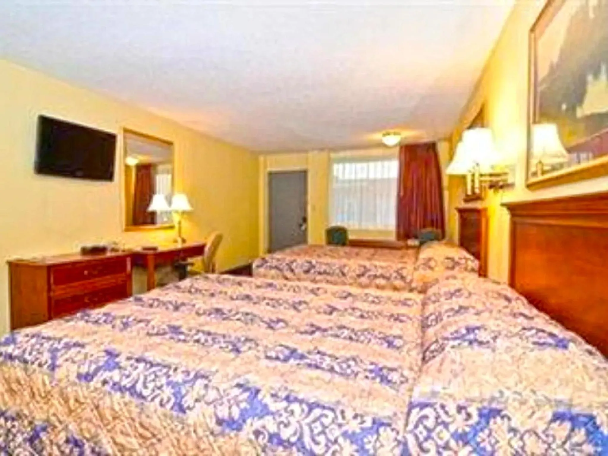 Bed in Marifah Inn Salina