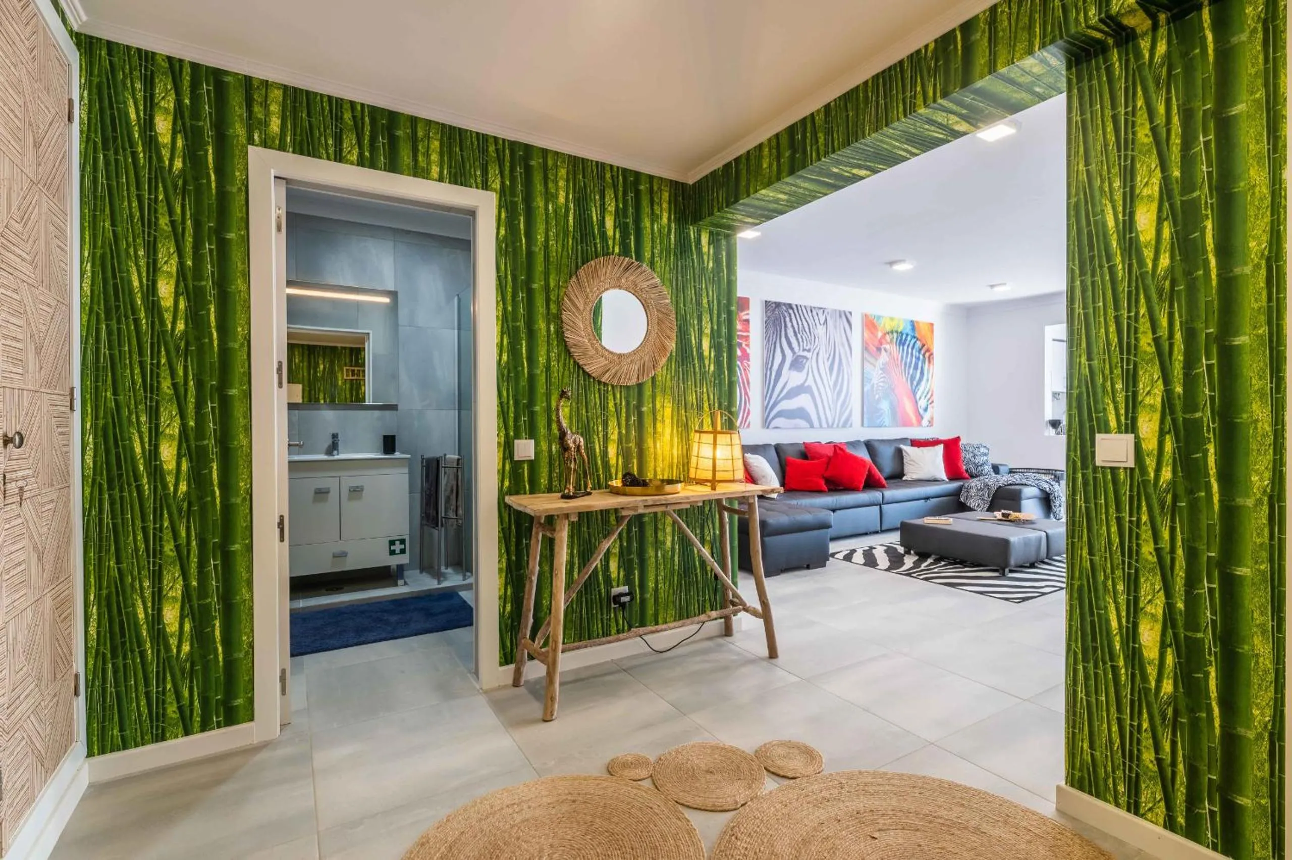 Bathroom in Salgados 2-Bedroom Apartment - 900m from the Beach - Wifi