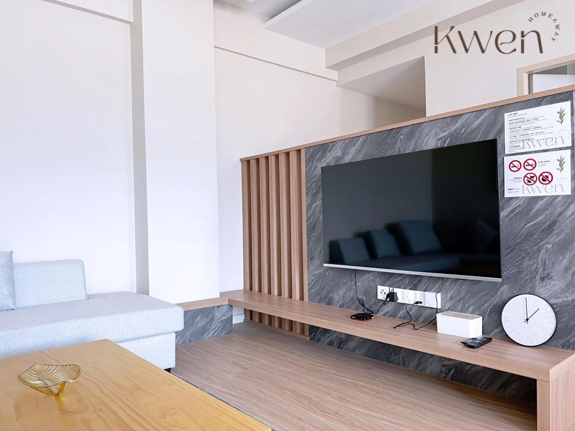 Living room in KWEN Suites-Tanjung Aru InfinityPool Seaview/Airport View