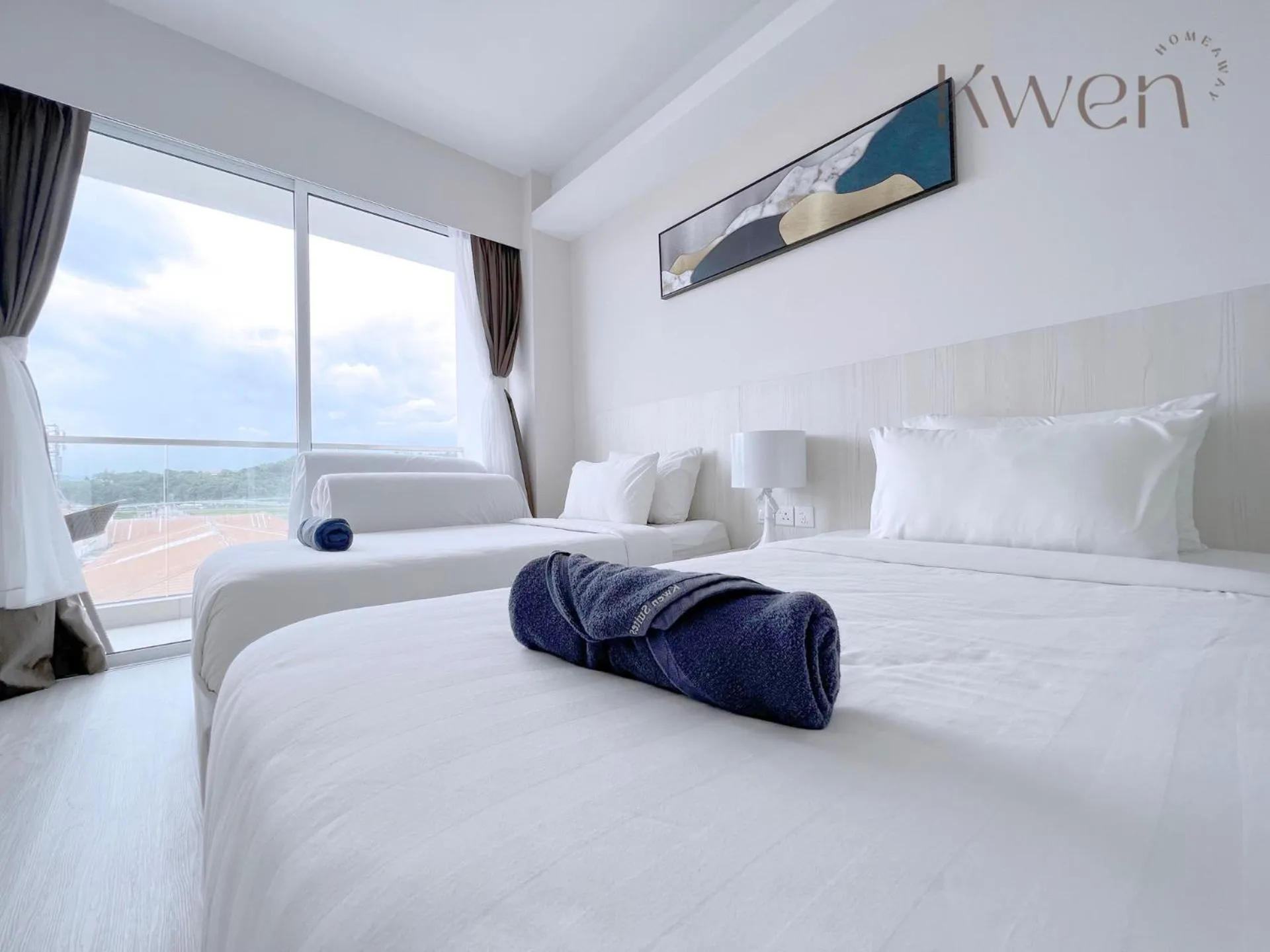 Bedroom, Bed in KWEN Suites-Tanjung Aru InfinityPool Seaview/Airport View