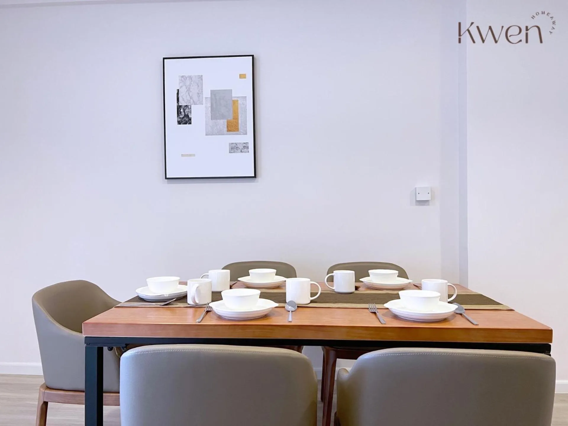 Dining area in KWEN Suites-Tanjung Aru InfinityPool Seaview/Airport View