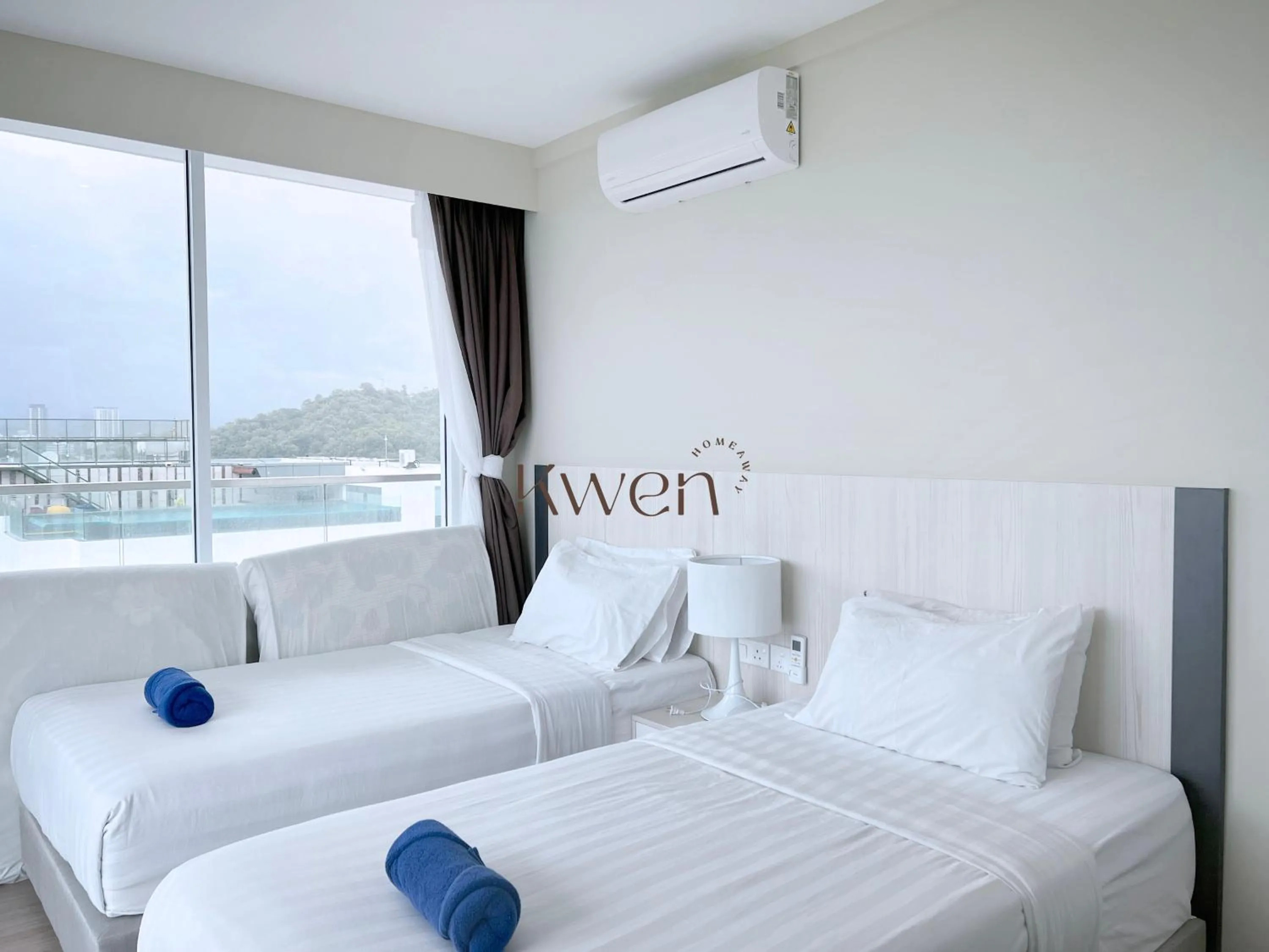 Bedroom, Bed in KWEN Suites-Tanjung Aru InfinityPool Seaview/Airport View