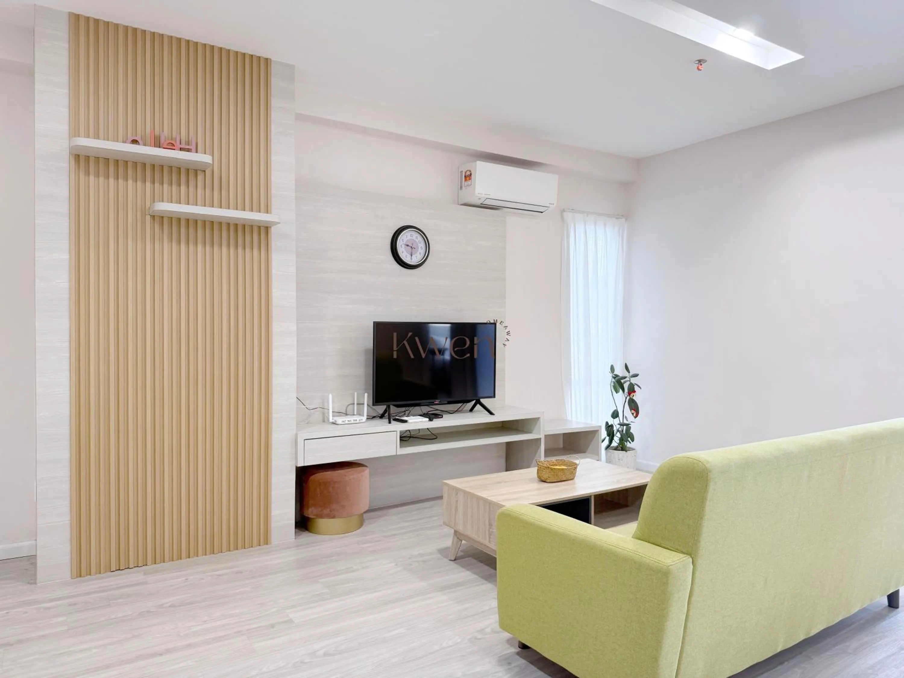 Living room in KWEN Suites-Tanjung Aru InfinityPool Seaview/Airport View