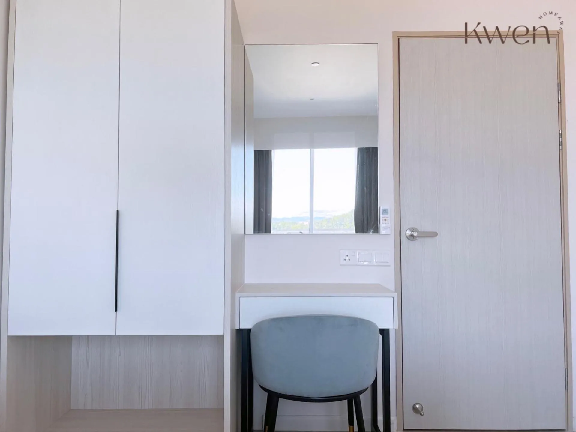 Bedroom in KWEN Suites-Tanjung Aru InfinityPool Seaview/Airport View