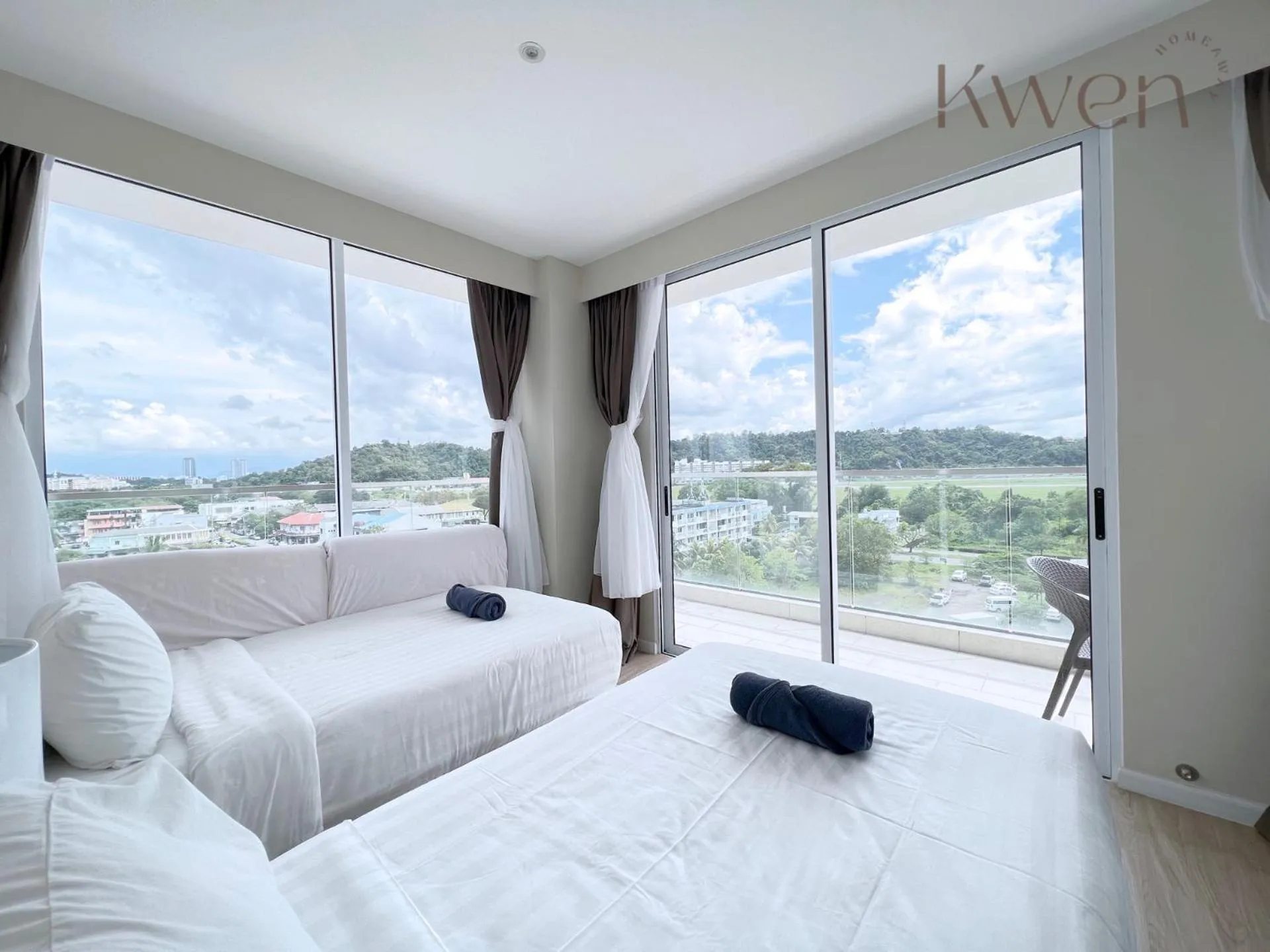 Bedroom, Bed in KWEN Suites-Tanjung Aru InfinityPool Seaview/Airport View