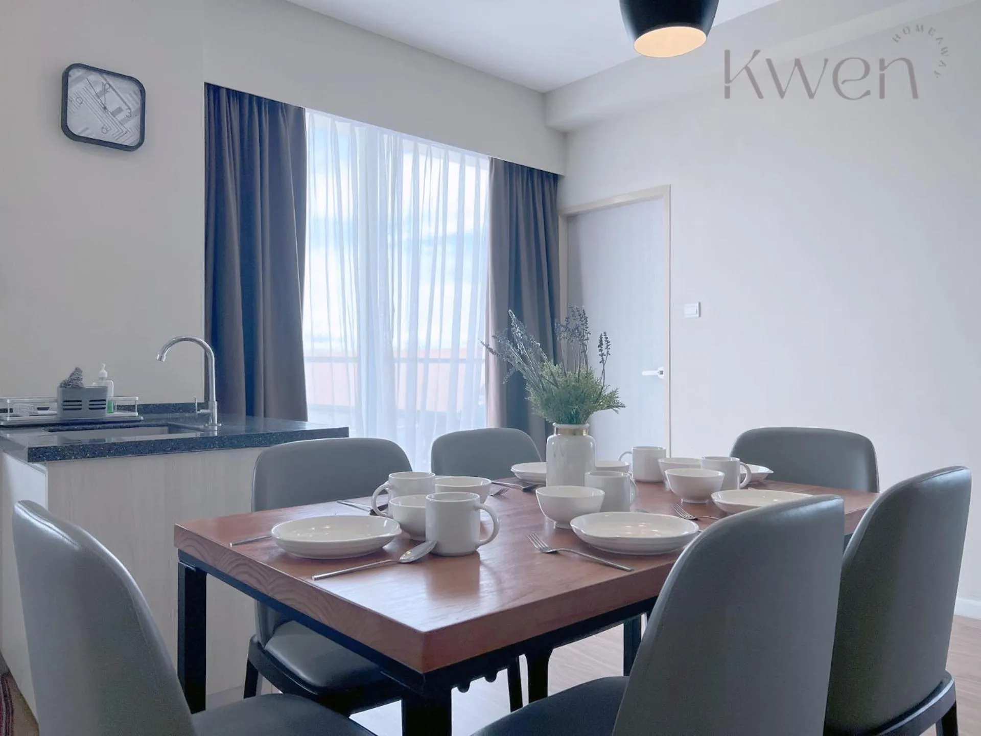 Kitchen or kitchenette in KWEN Suites-Tanjung Aru InfinityPool Seaview/Airport View