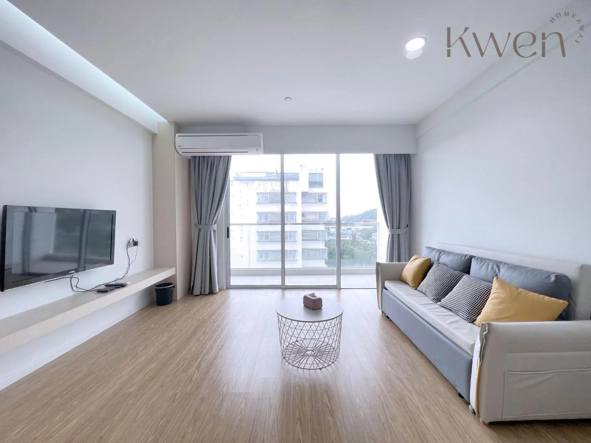 Living room in KWEN Suites-Tanjung Aru InfinityPool Seaview/Airport View
