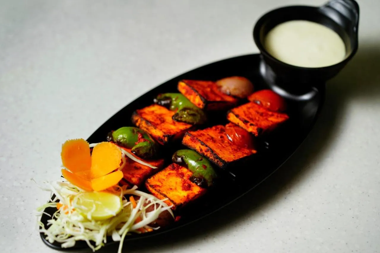 Food and drinks in Townbridge Hotels & Suites