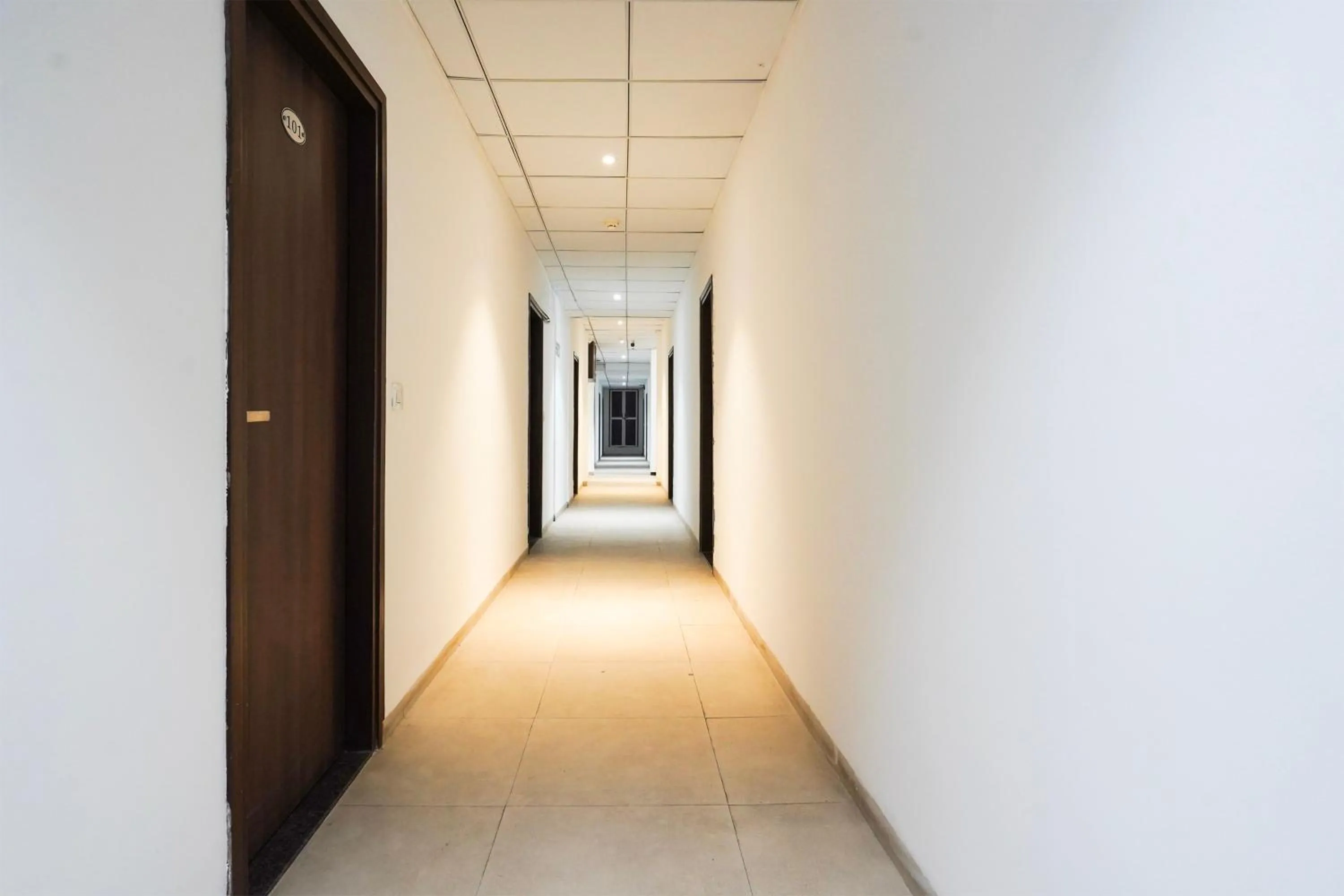 Lobby or reception in Super Townhouse Central Bazar Road Ramdaspeth