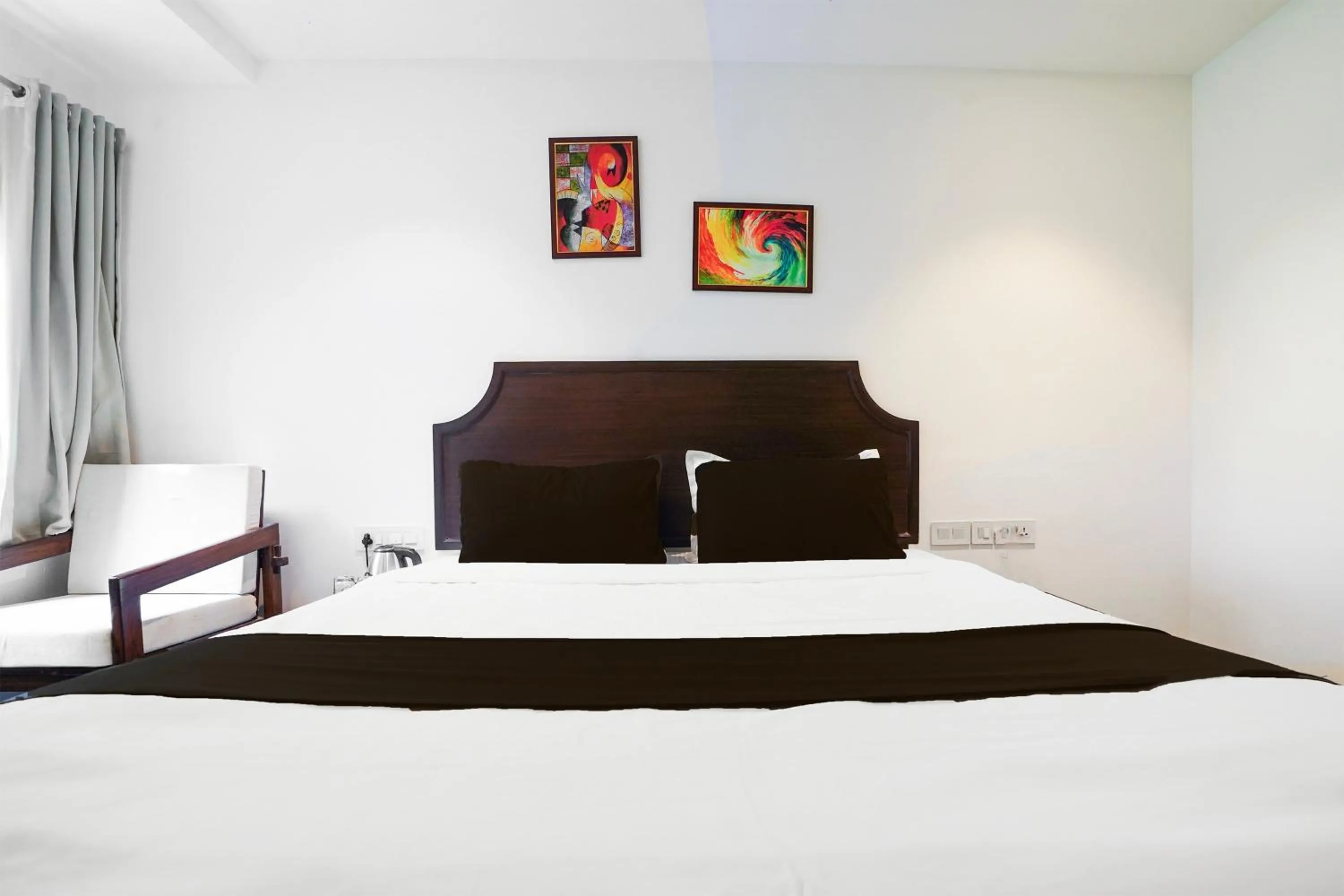 Bedroom, Bed in Super Townhouse Central Bazar Road Ramdaspeth