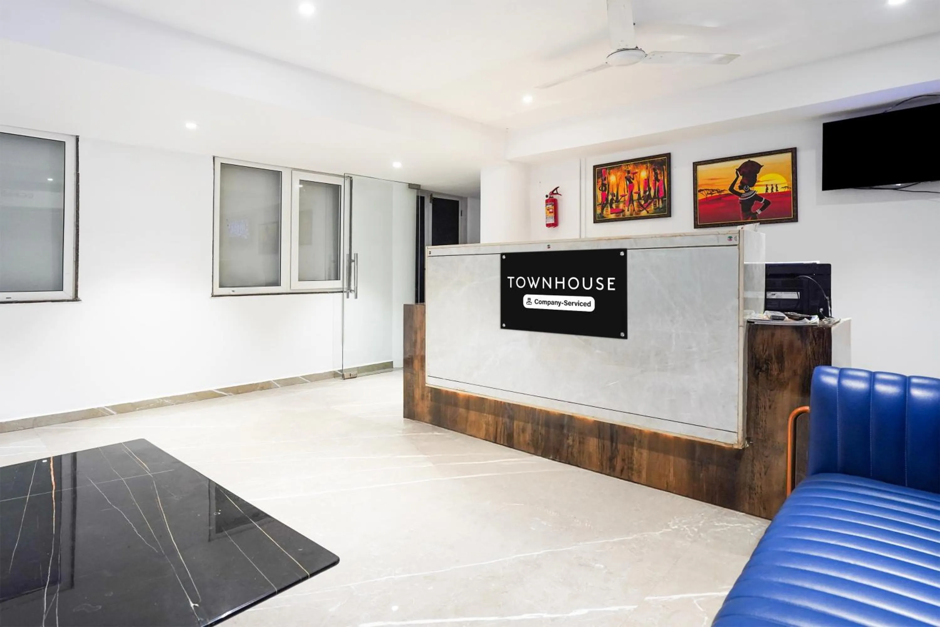 Lobby or reception in Super Townhouse Central Bazar Road Ramdaspeth