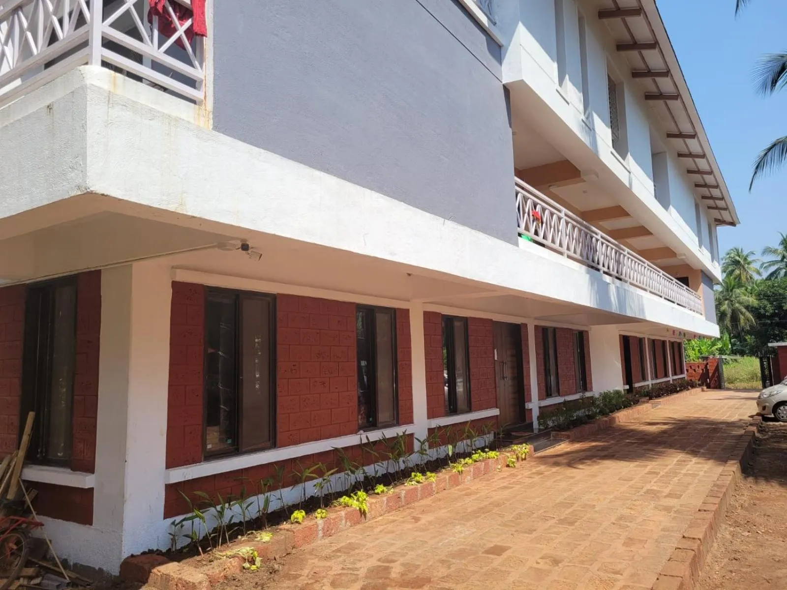 Property building in Cocorico Beach Resort