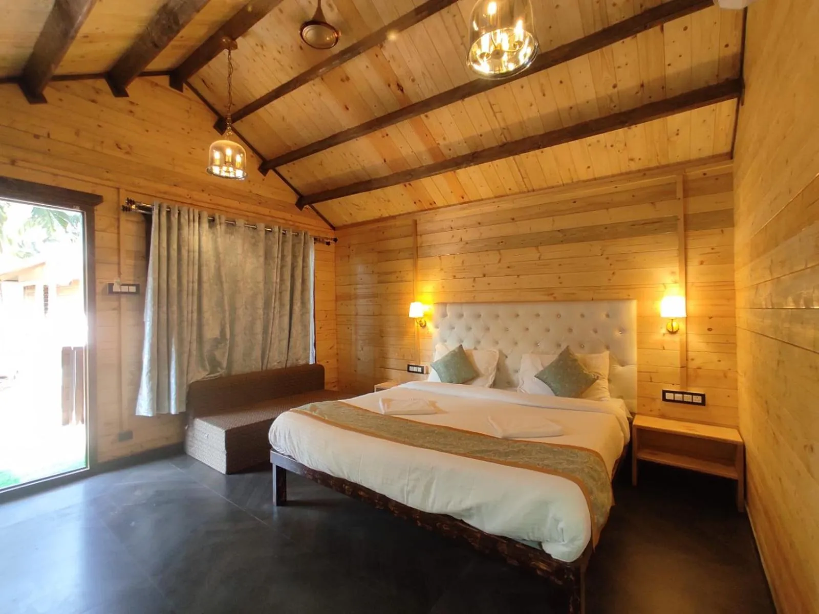 Bed in Cocorico Beach Resort