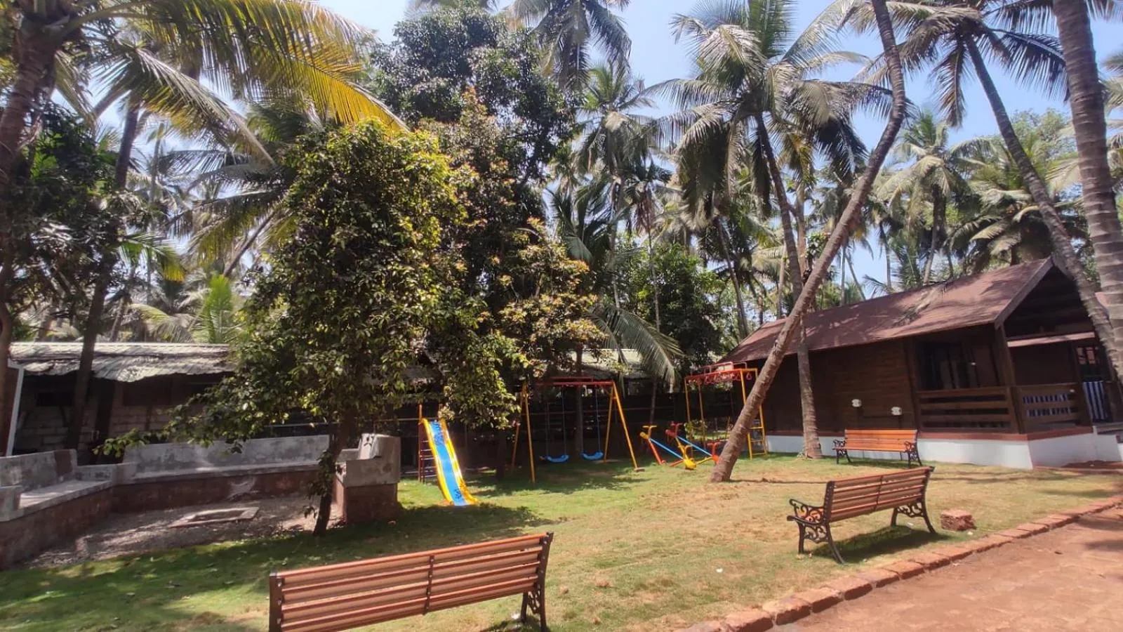 Cocorico Beach Resort