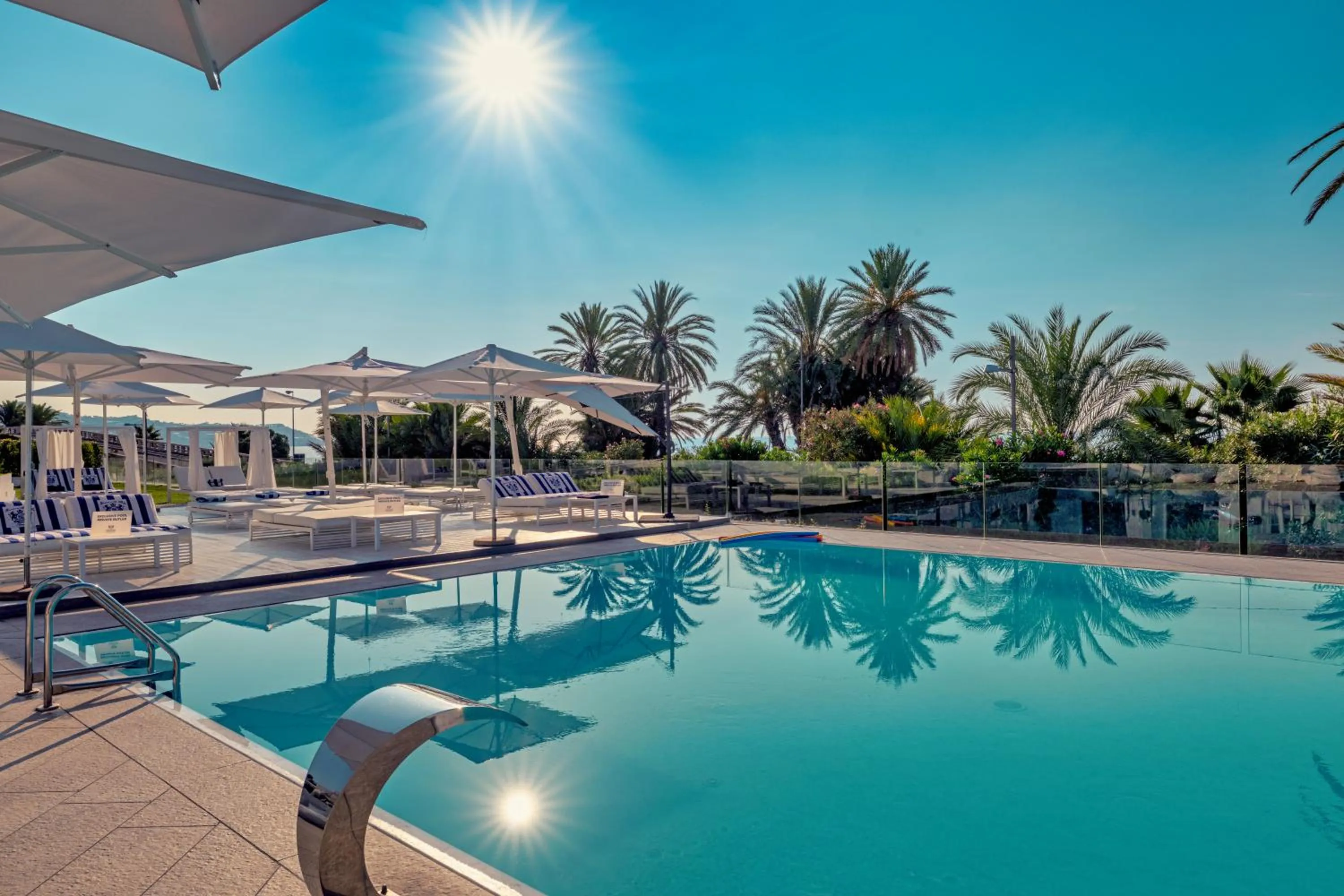 Solarium in Miramare The Palace Resort