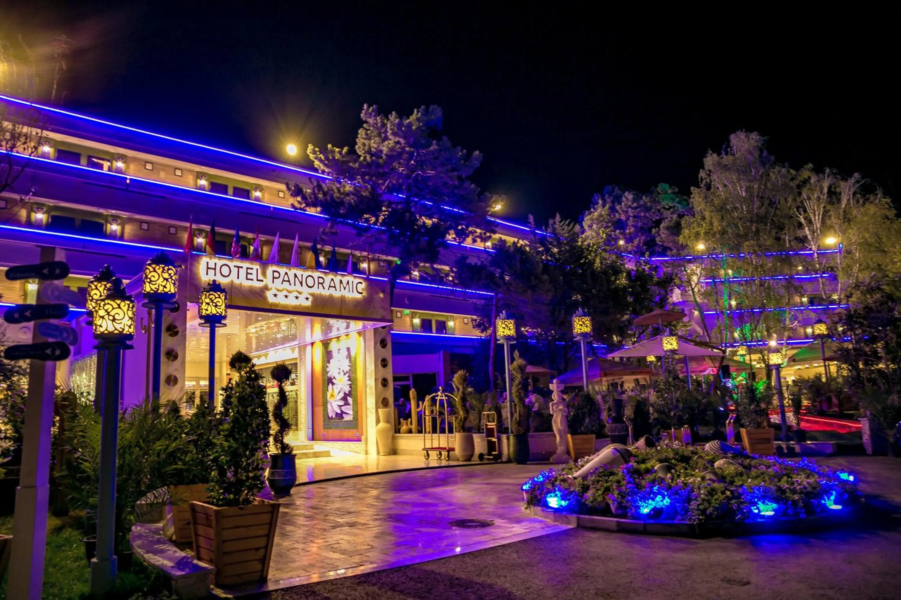 Phoenicia Blue View