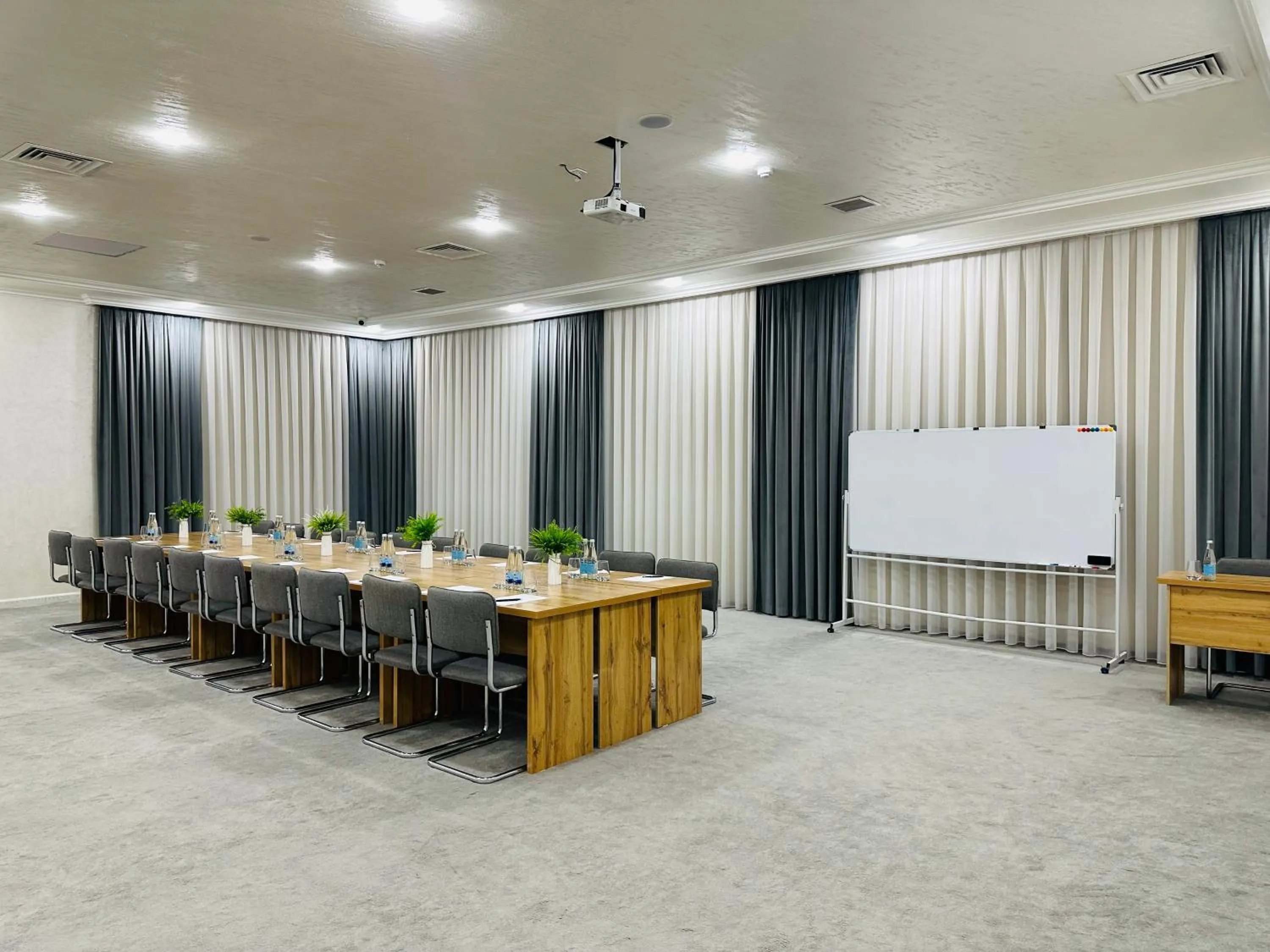 Meeting/conference room in Porto Bello Hotel