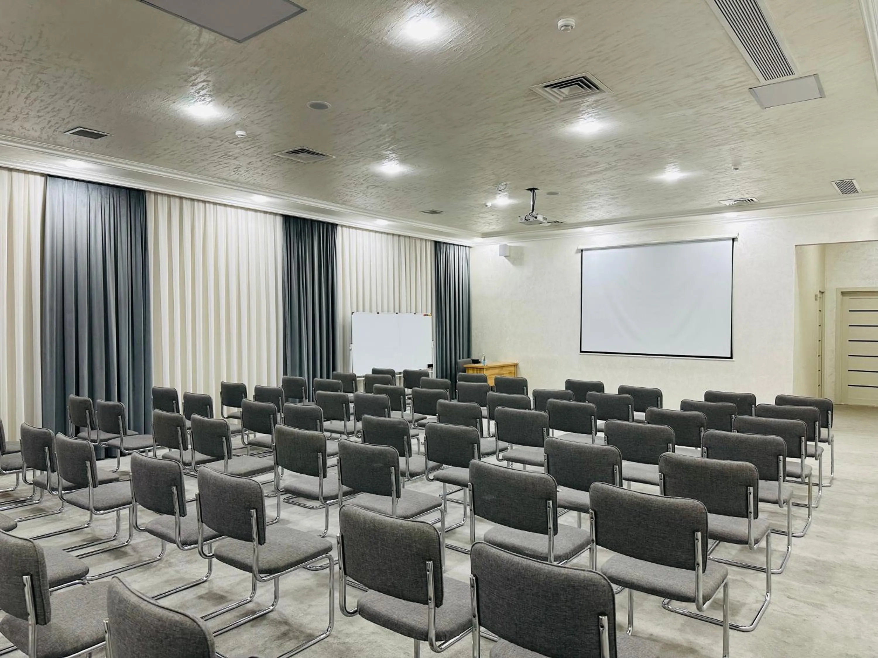 Meeting/conference room in Porto Bello Hotel