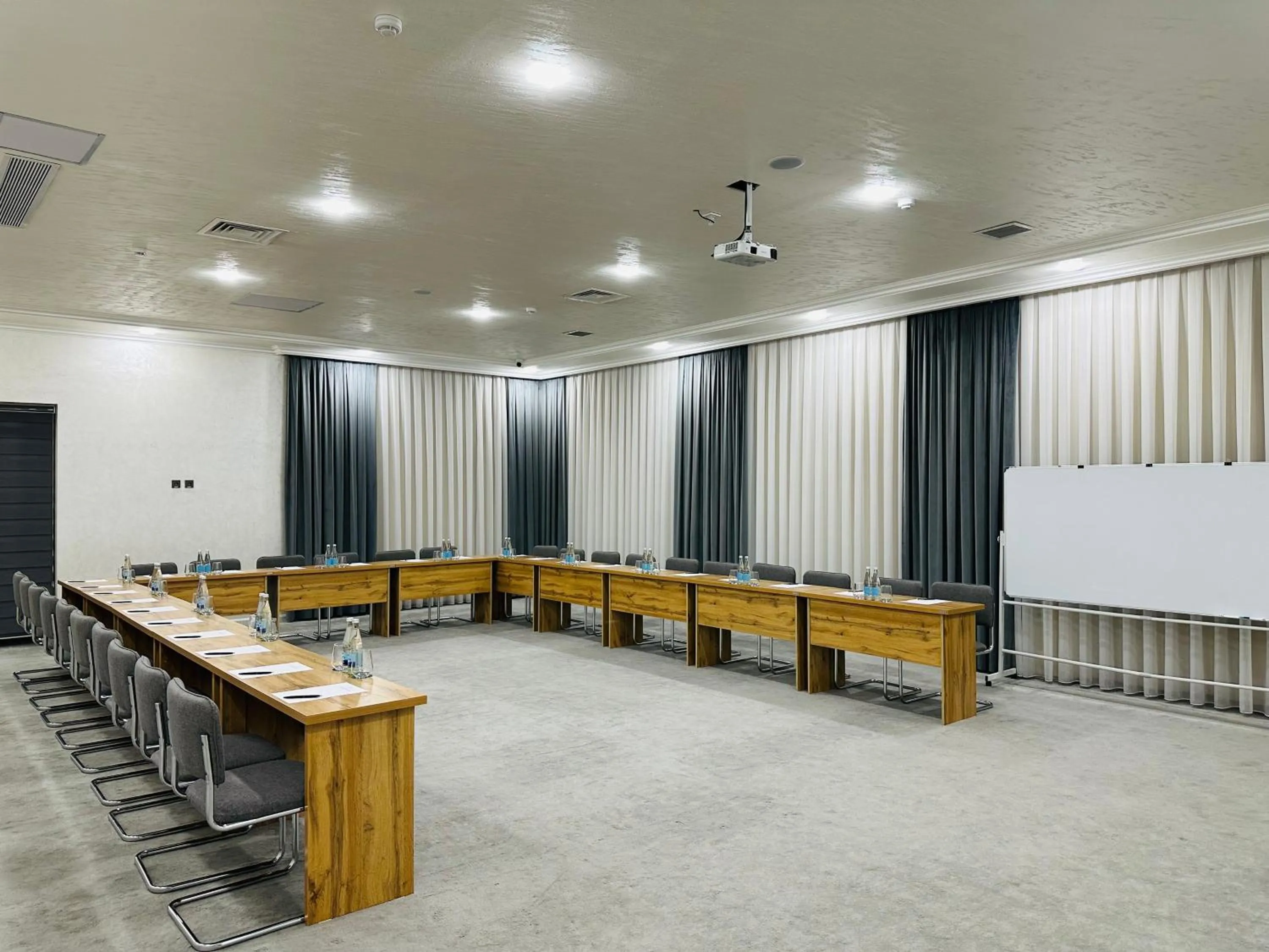 Meeting/conference room in Porto Bello Hotel