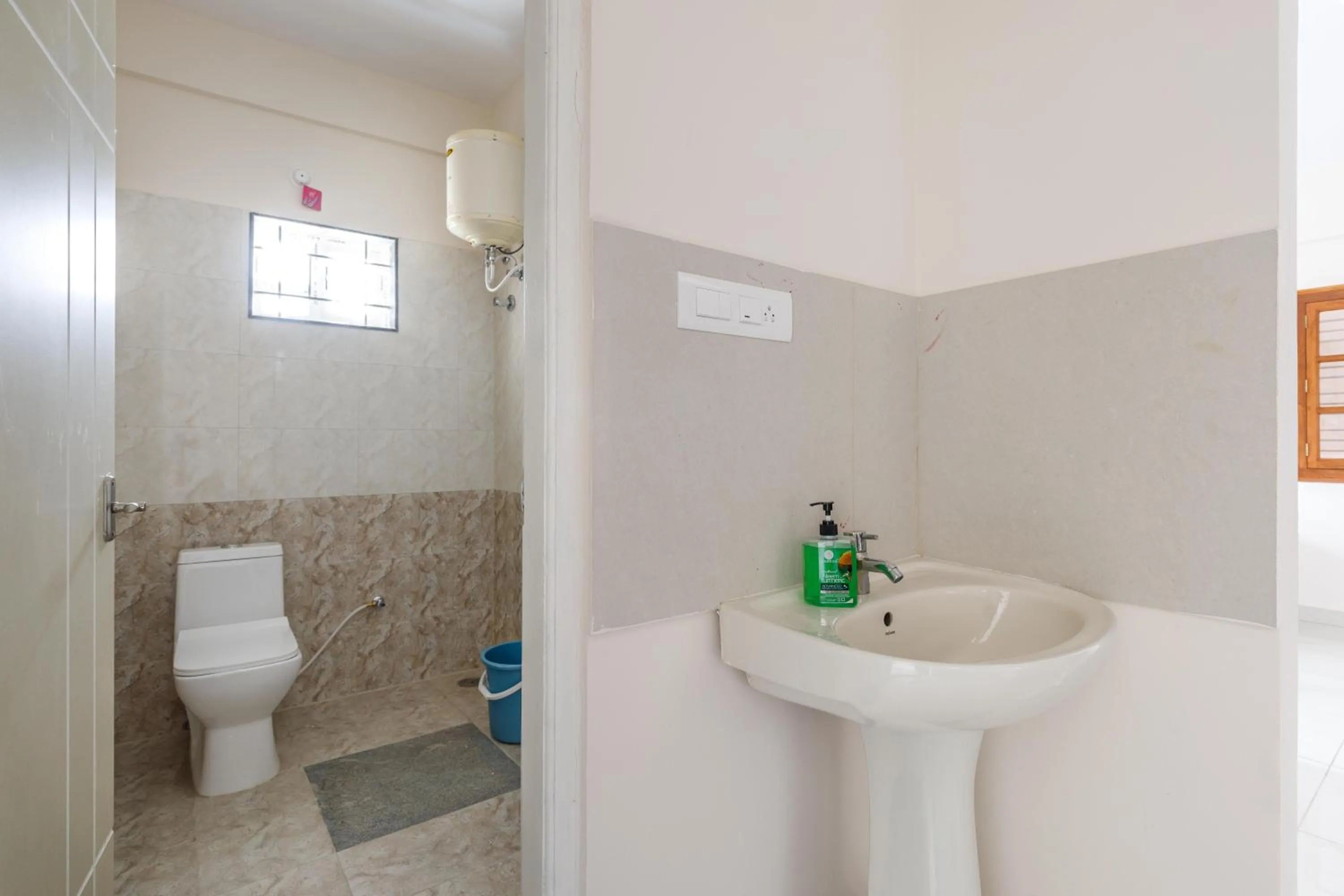 Shower in Pinnacle Serviced Apartments