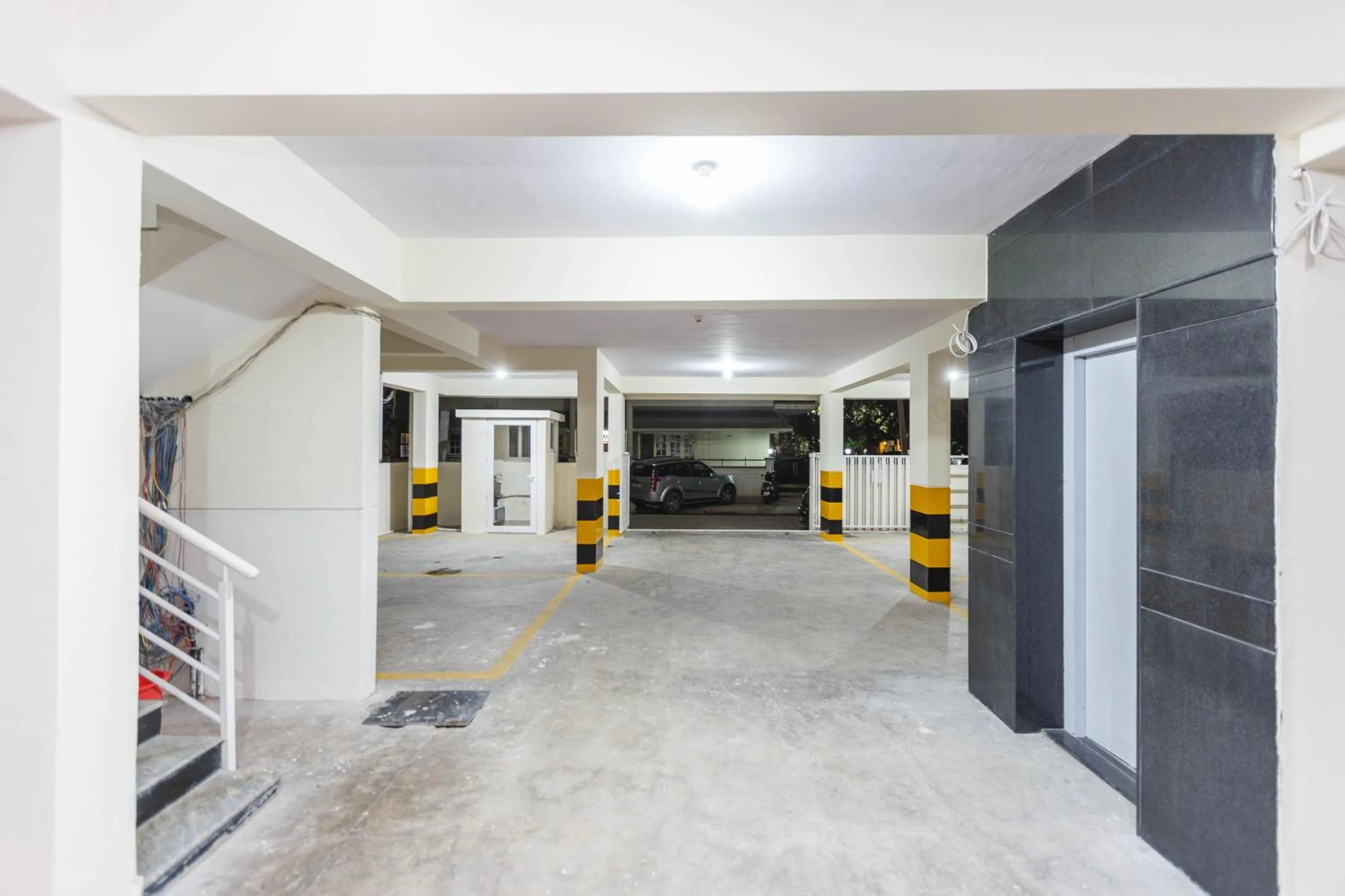 Parking in Pinnacle Serviced Apartments