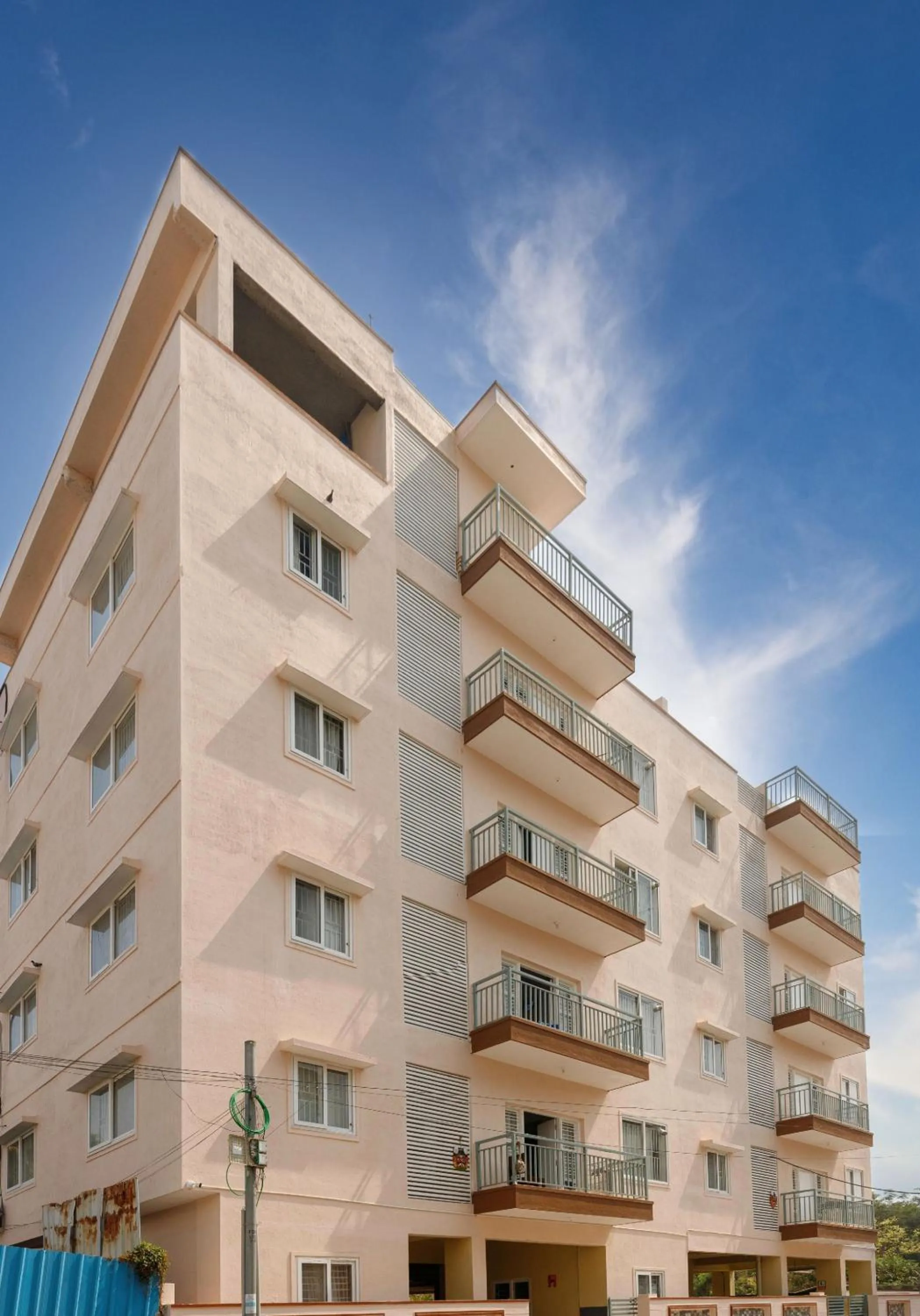 Property building in Pinnacle Serviced Apartments