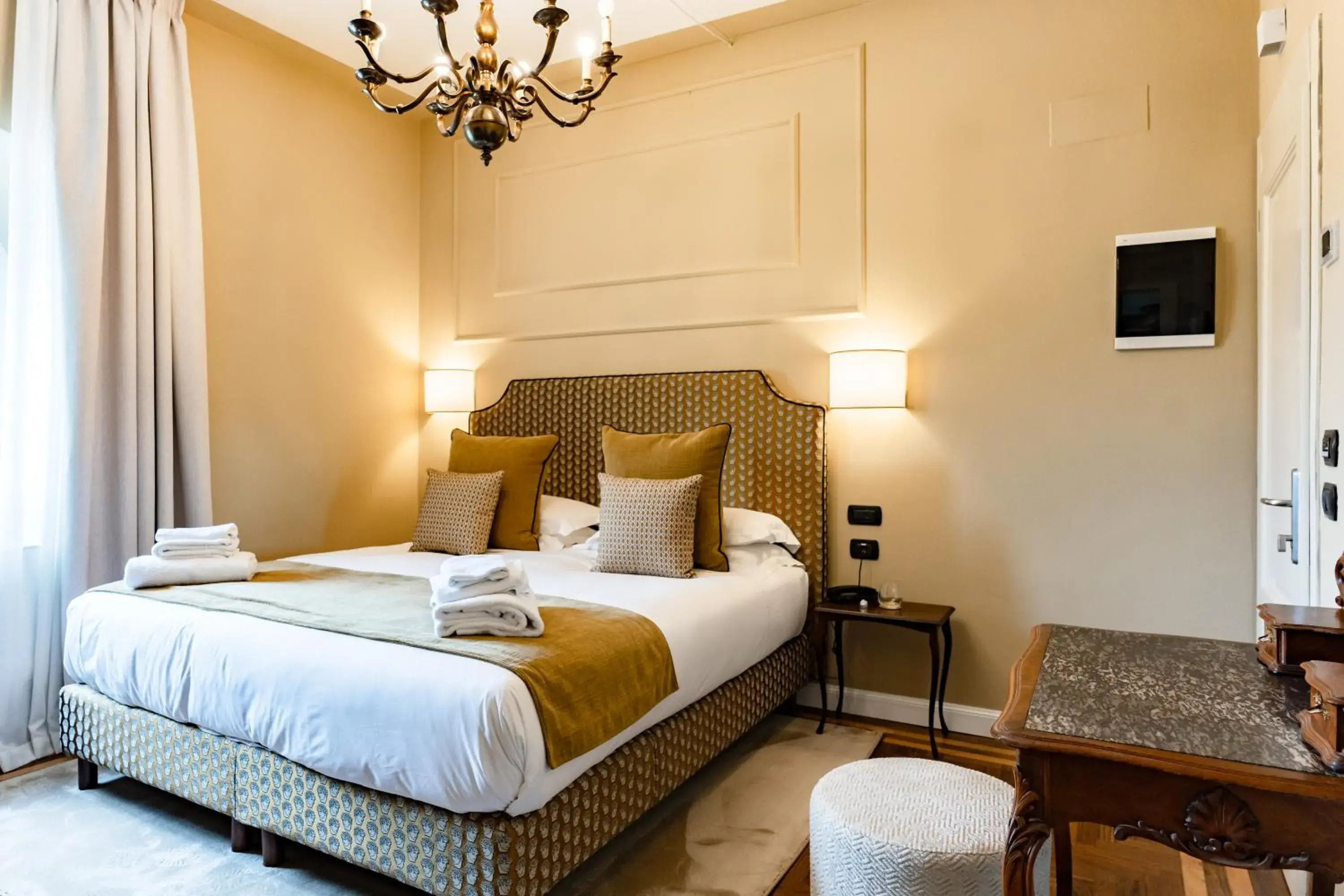 Deluxe Queen Room in Cappuccina Country Resort Deluxe Queen Room in Cappuccina Country Resort