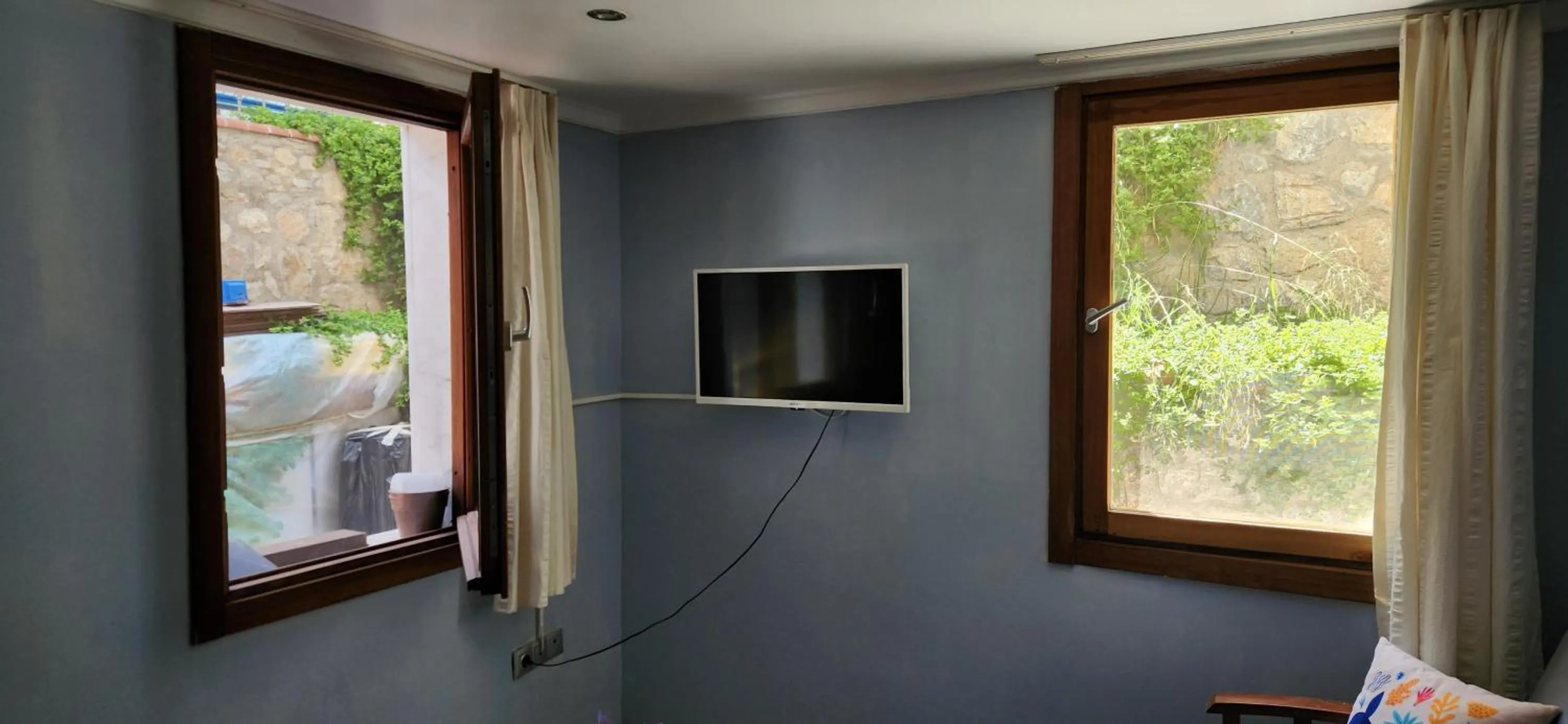 Living room in Stone House Hotel