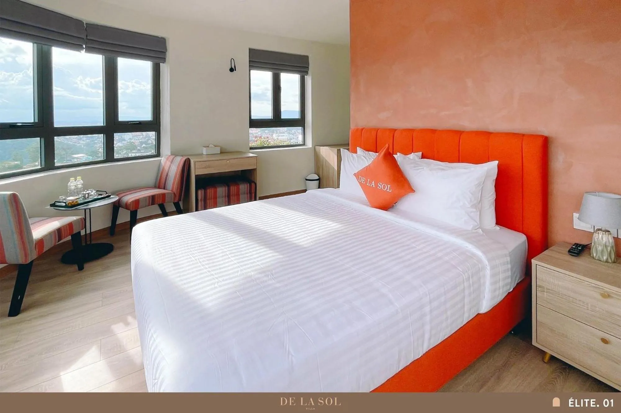 Bed in De La Sol Villa Dalat