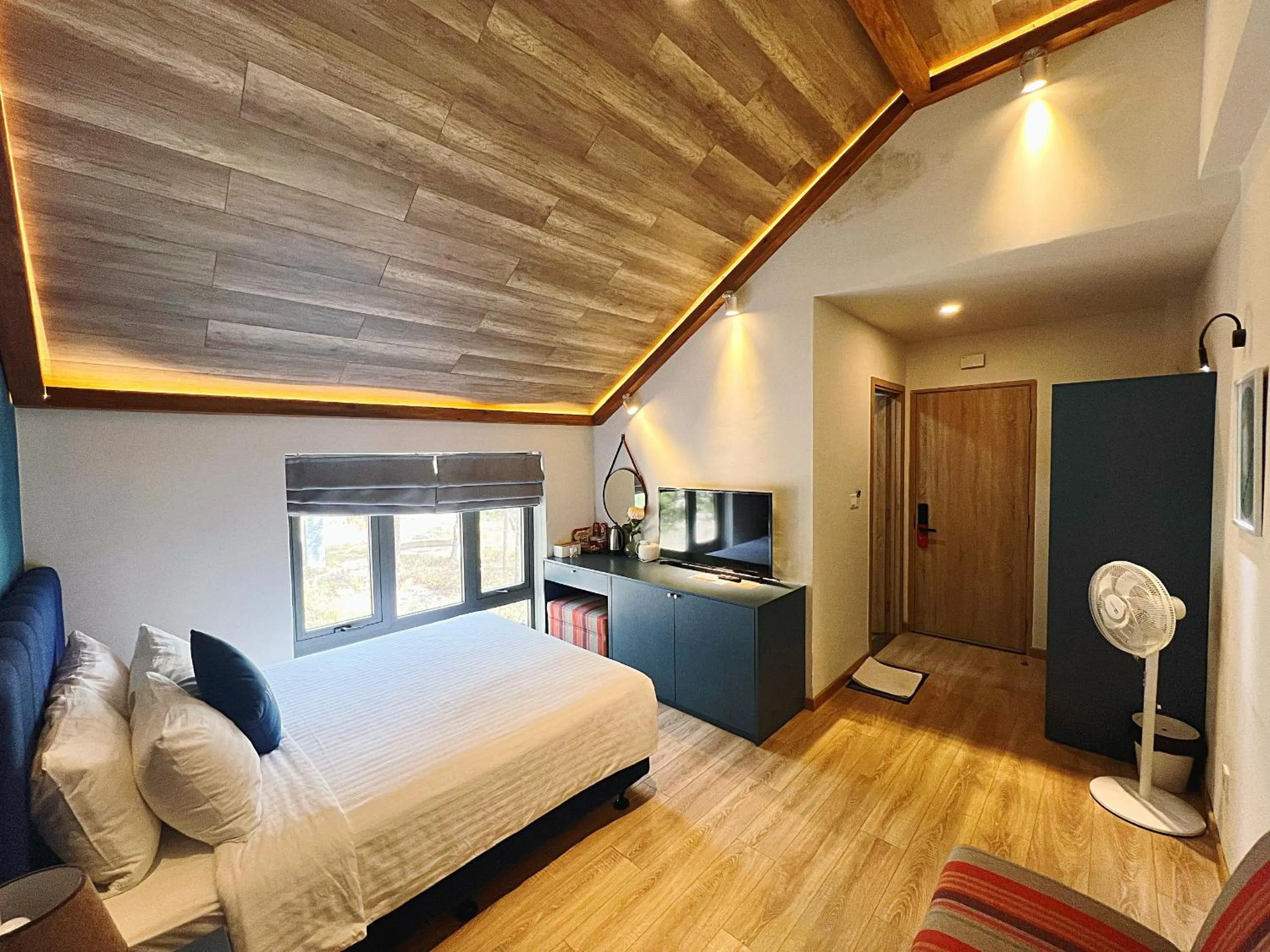 Bed in De La Sol Villa Dalat