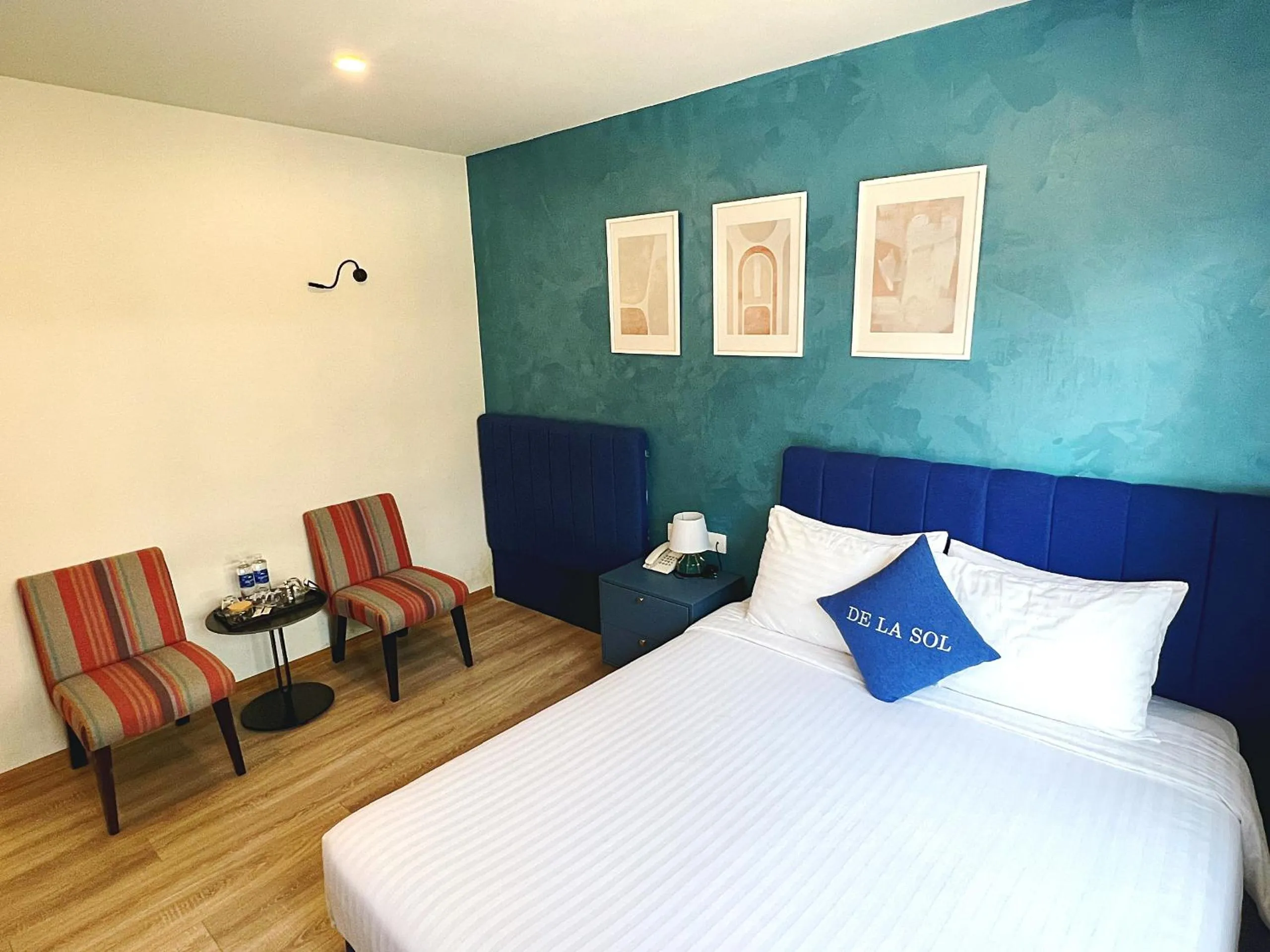 Bed in De La Sol Villa Dalat