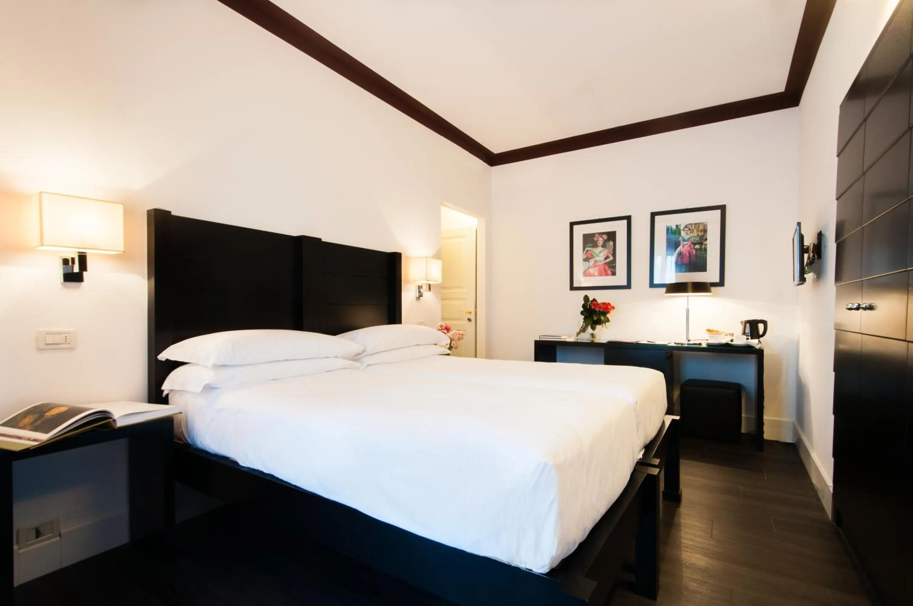 Photo of the whole room, Bed in Hotel Michelangelo & Day SPA