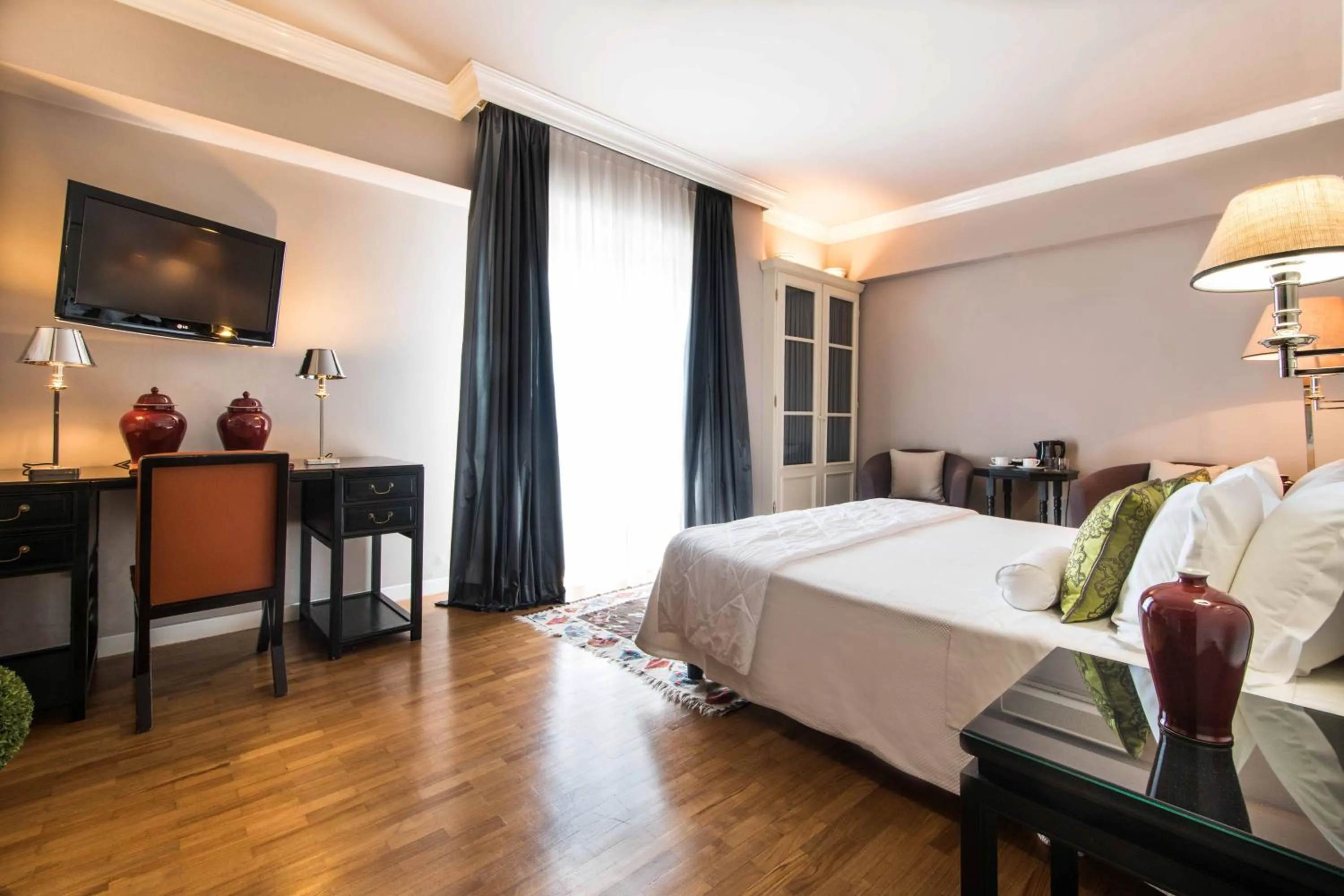 Bedroom, Bed in Hotel Michelangelo & Day SPA