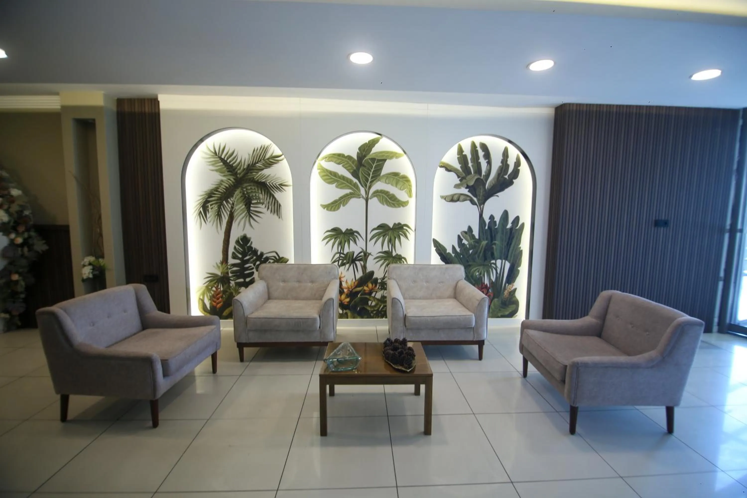 Lobby or reception in ÇEVİK PALACE HOTEL