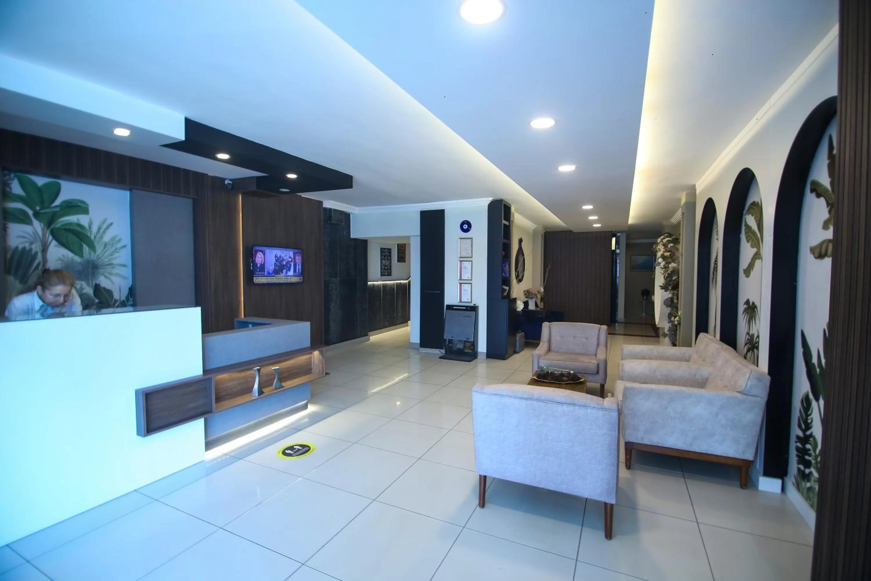 Lobby or reception in ÇEVİK PALACE HOTEL