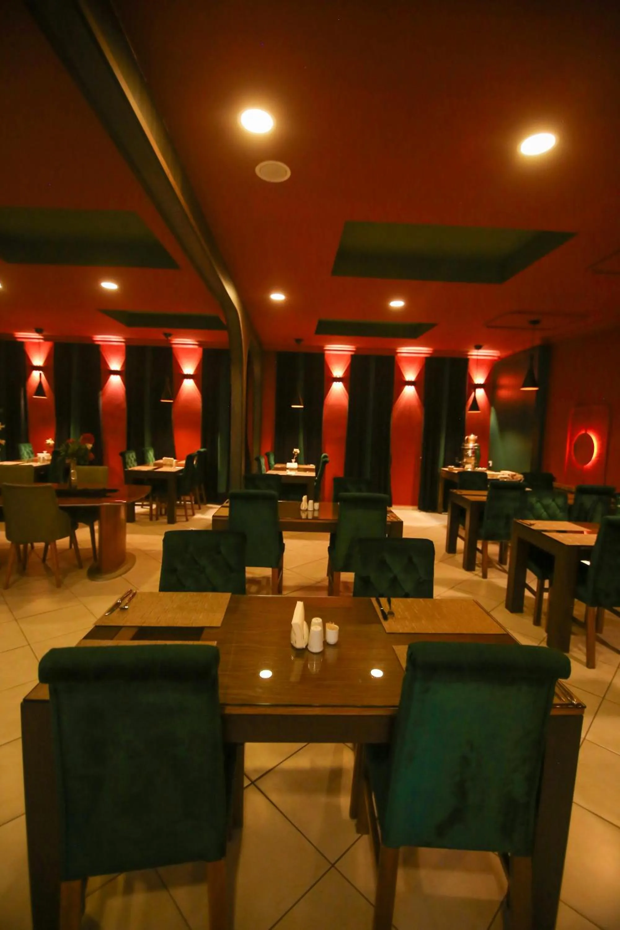 Restaurant/places to eat in ÇEVİK PALACE HOTEL