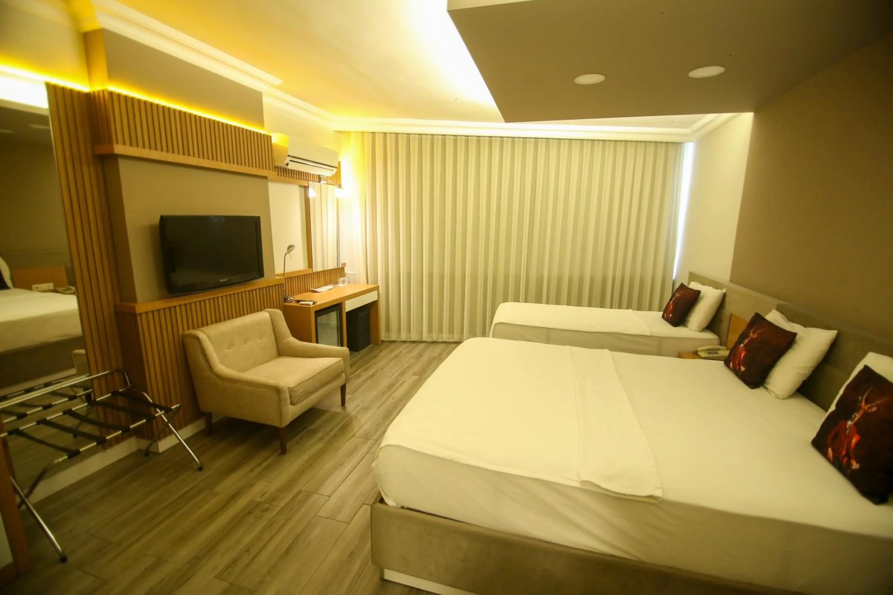 Photo of the whole room, Bed in ÇEVİK PALACE HOTEL