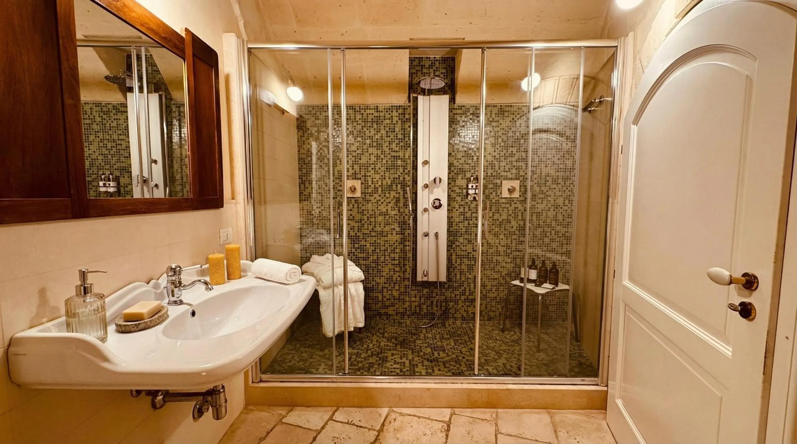 Shower in Hotel San Giorgio