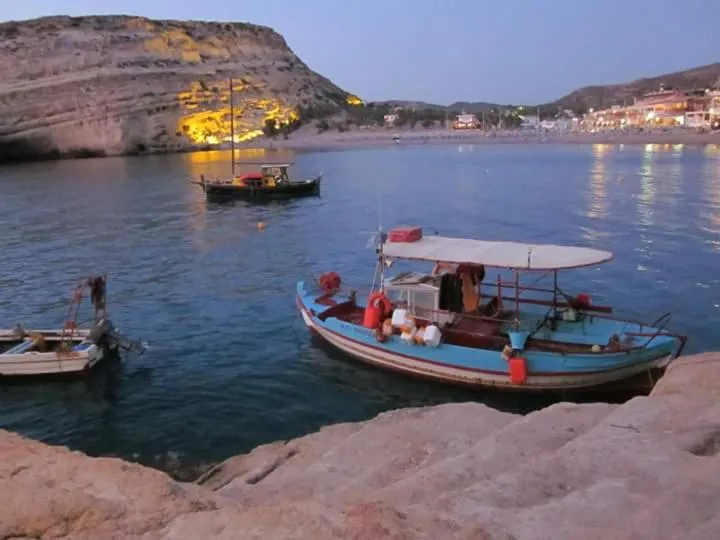 Beach in Tsaner Apartment and Rooms