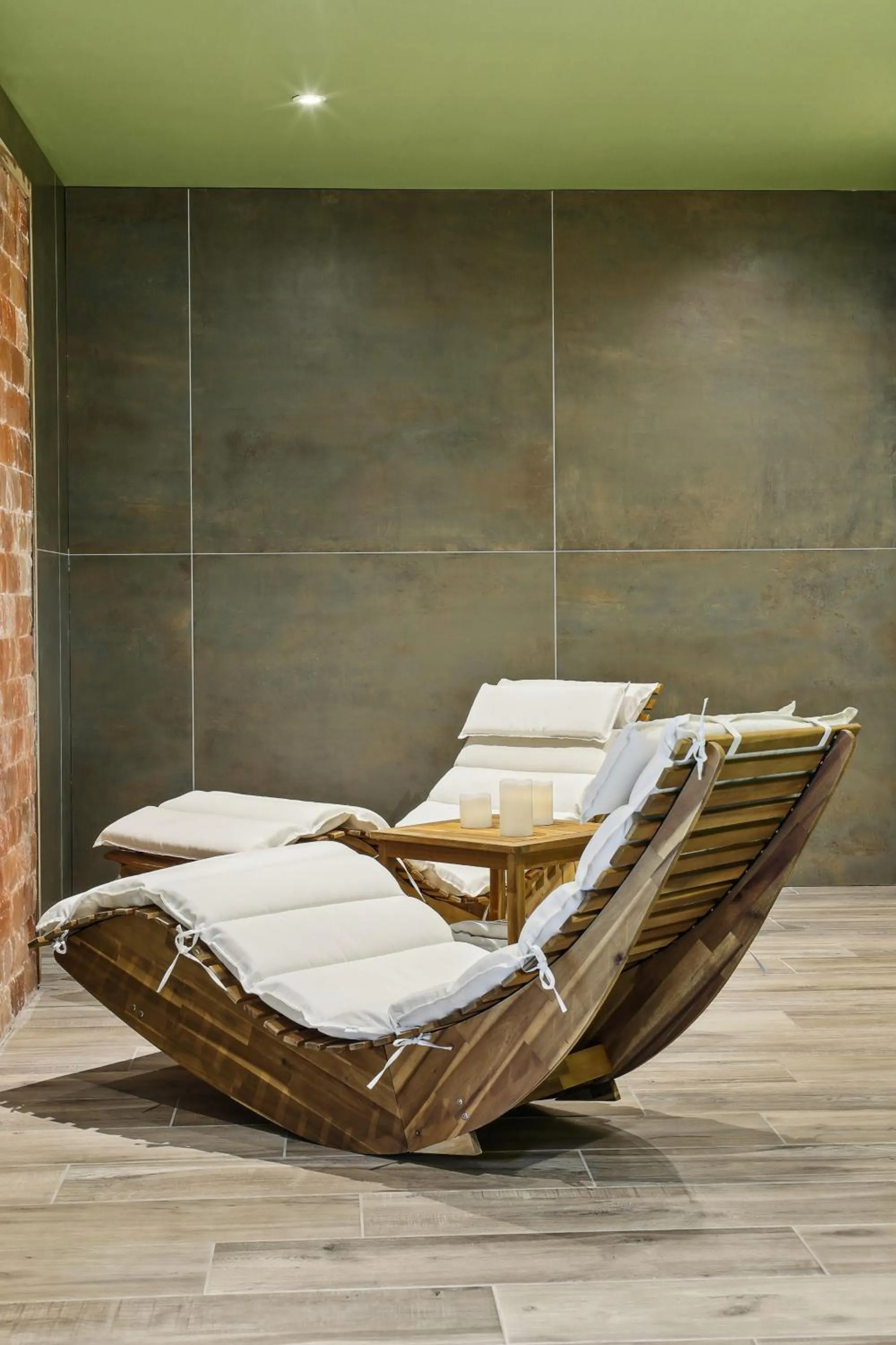 Spa and wellness centre/facilities in Hôtel Restaurant AKENA Molinges - La Brocatelle