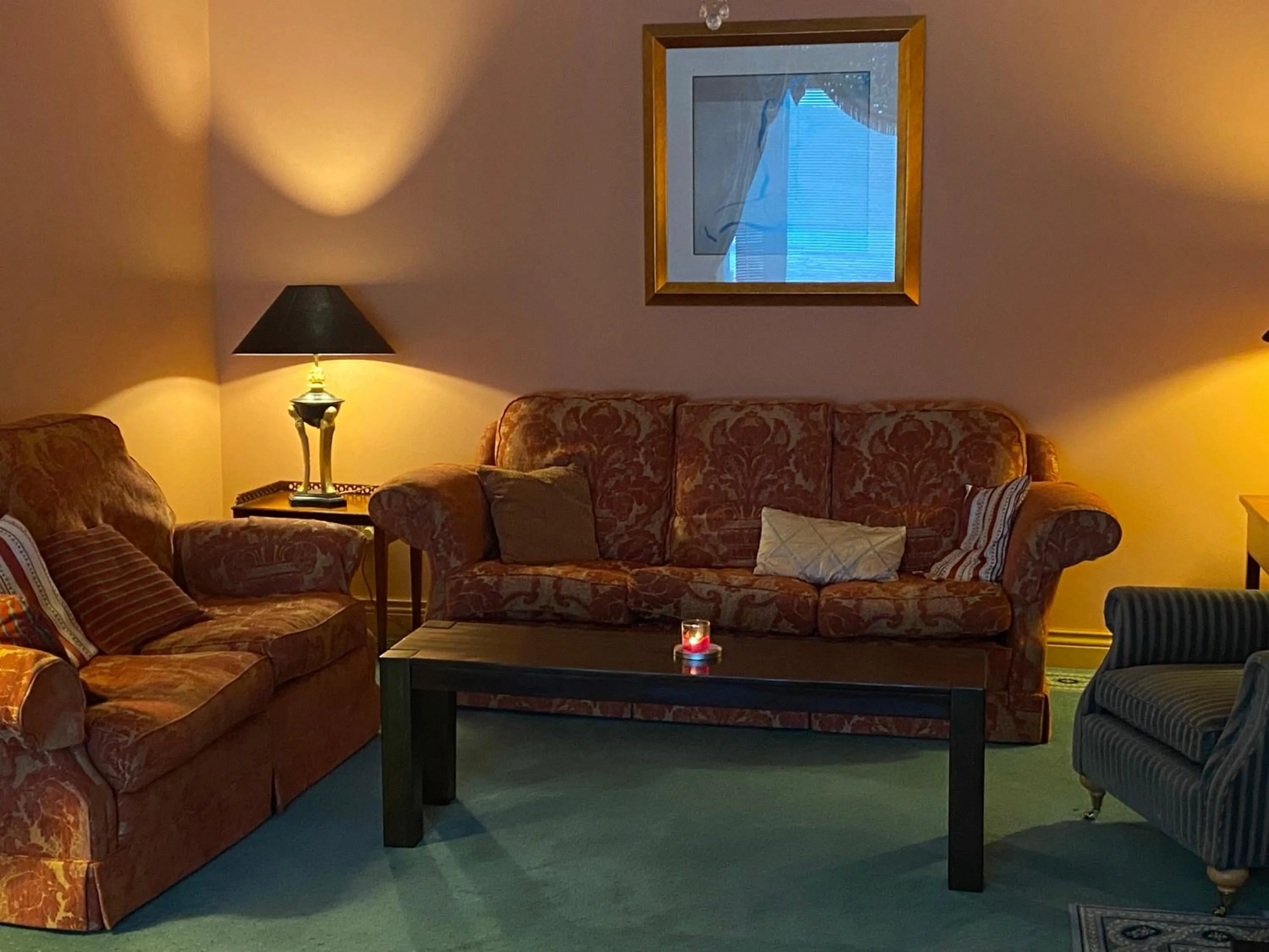 Living room in Atlantic Lodge