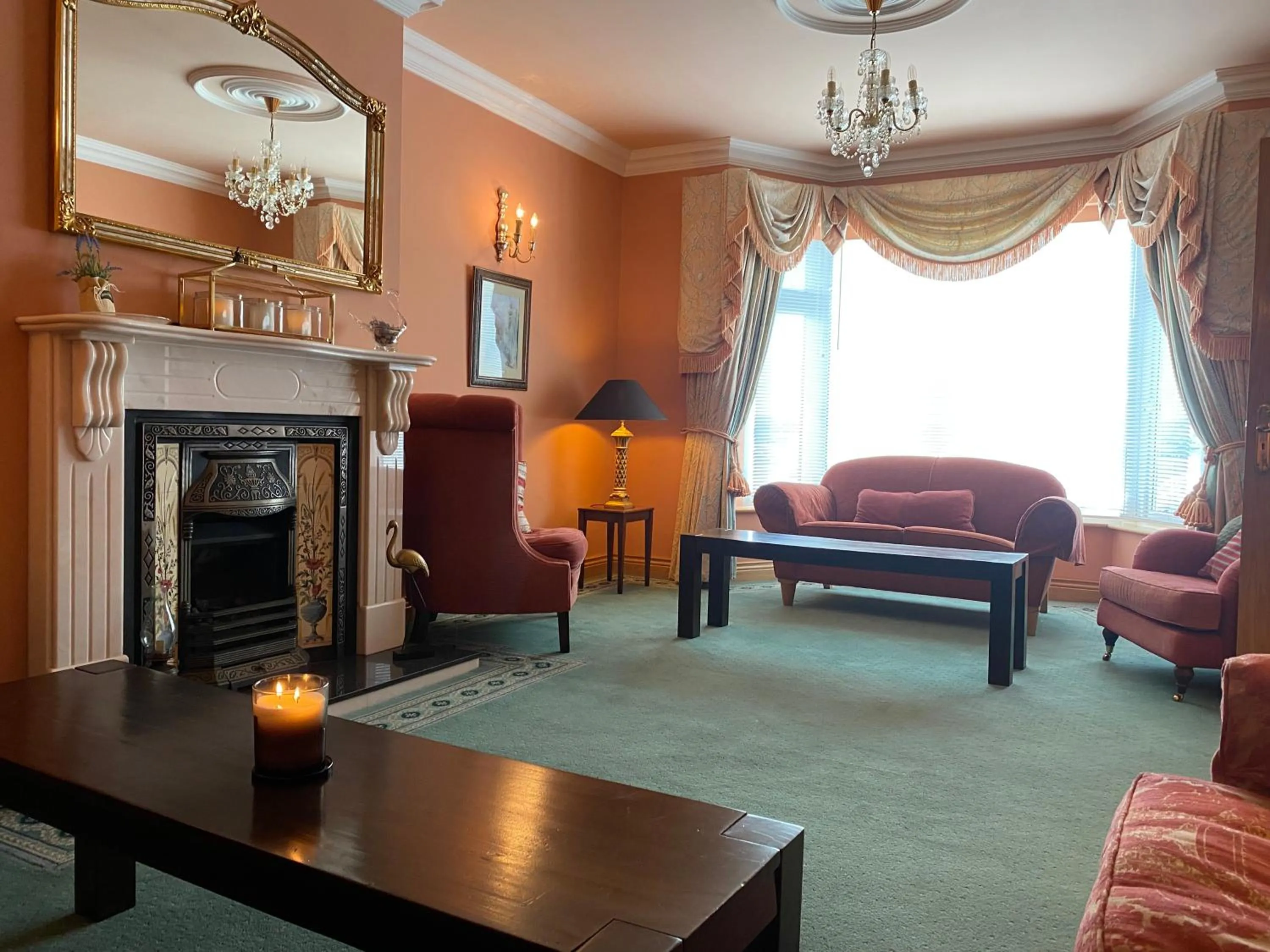 Living room in Atlantic Lodge