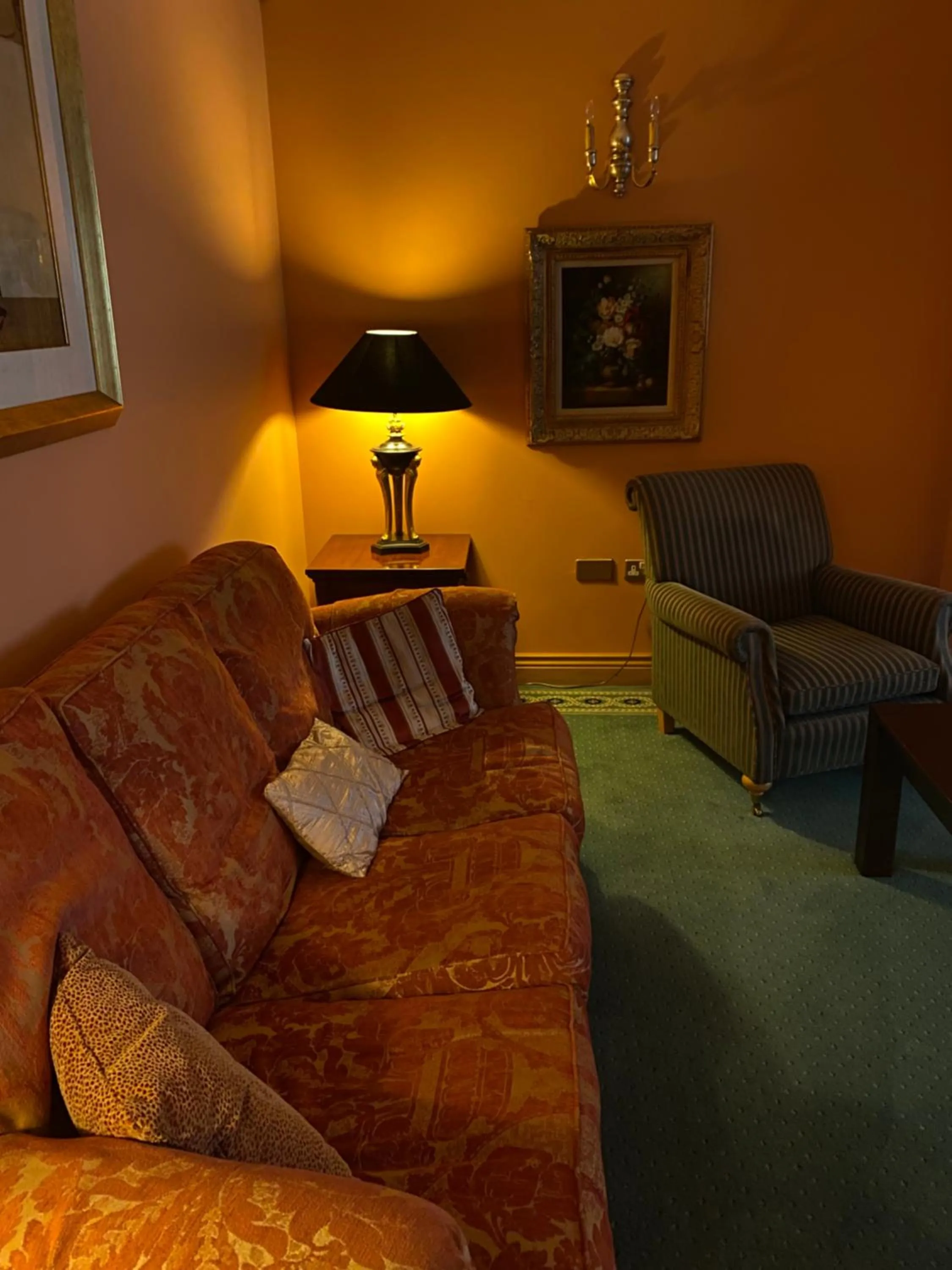 Living room in Atlantic Lodge