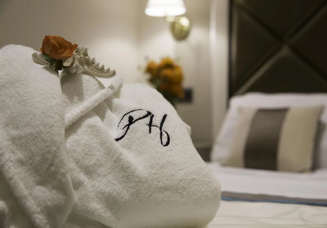 Bed in Hotel Tigullio Et De Milan