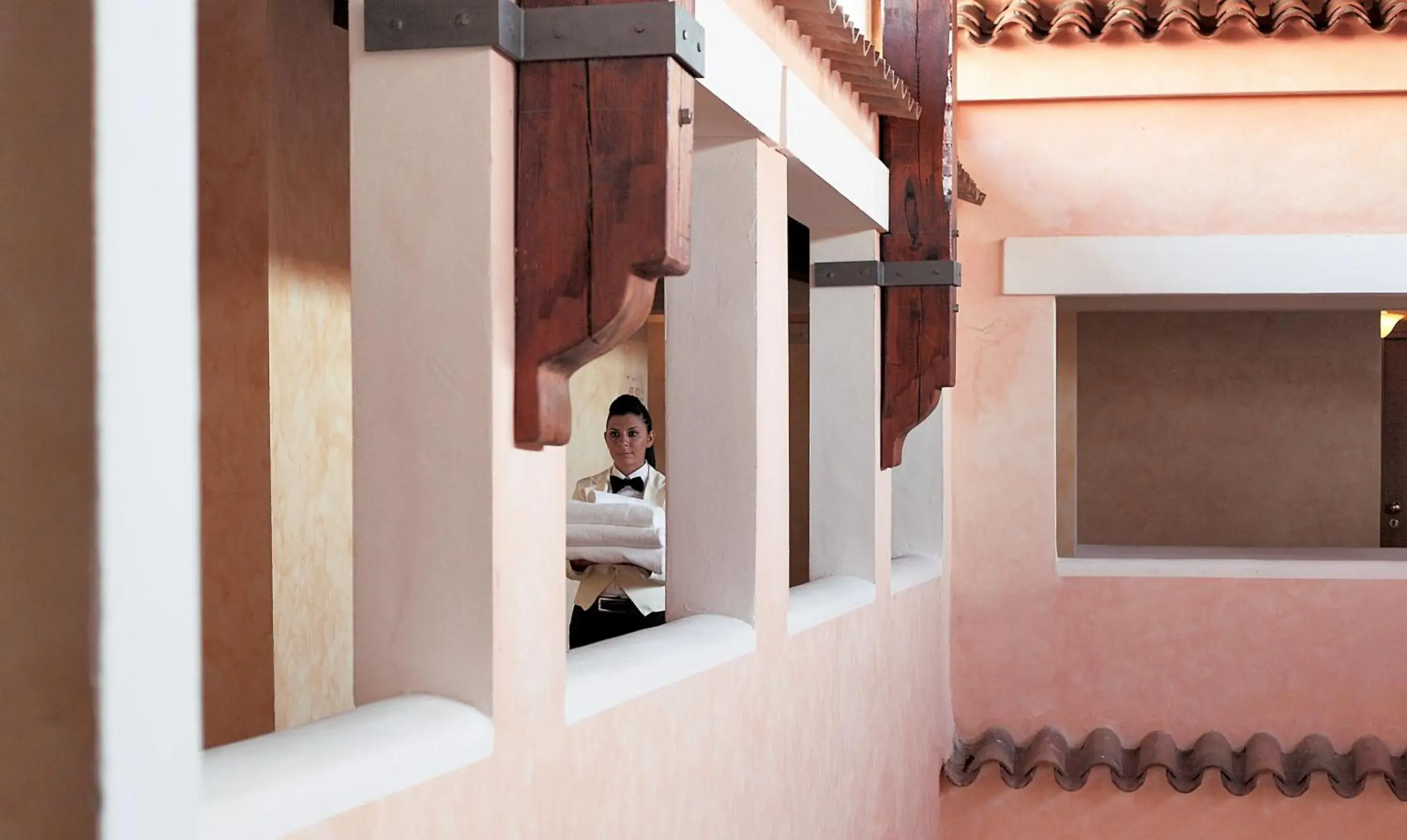 Staff, Bed in Colonna Hotel Du Golf Staff, Bed in Colonna Hotel Du Golf