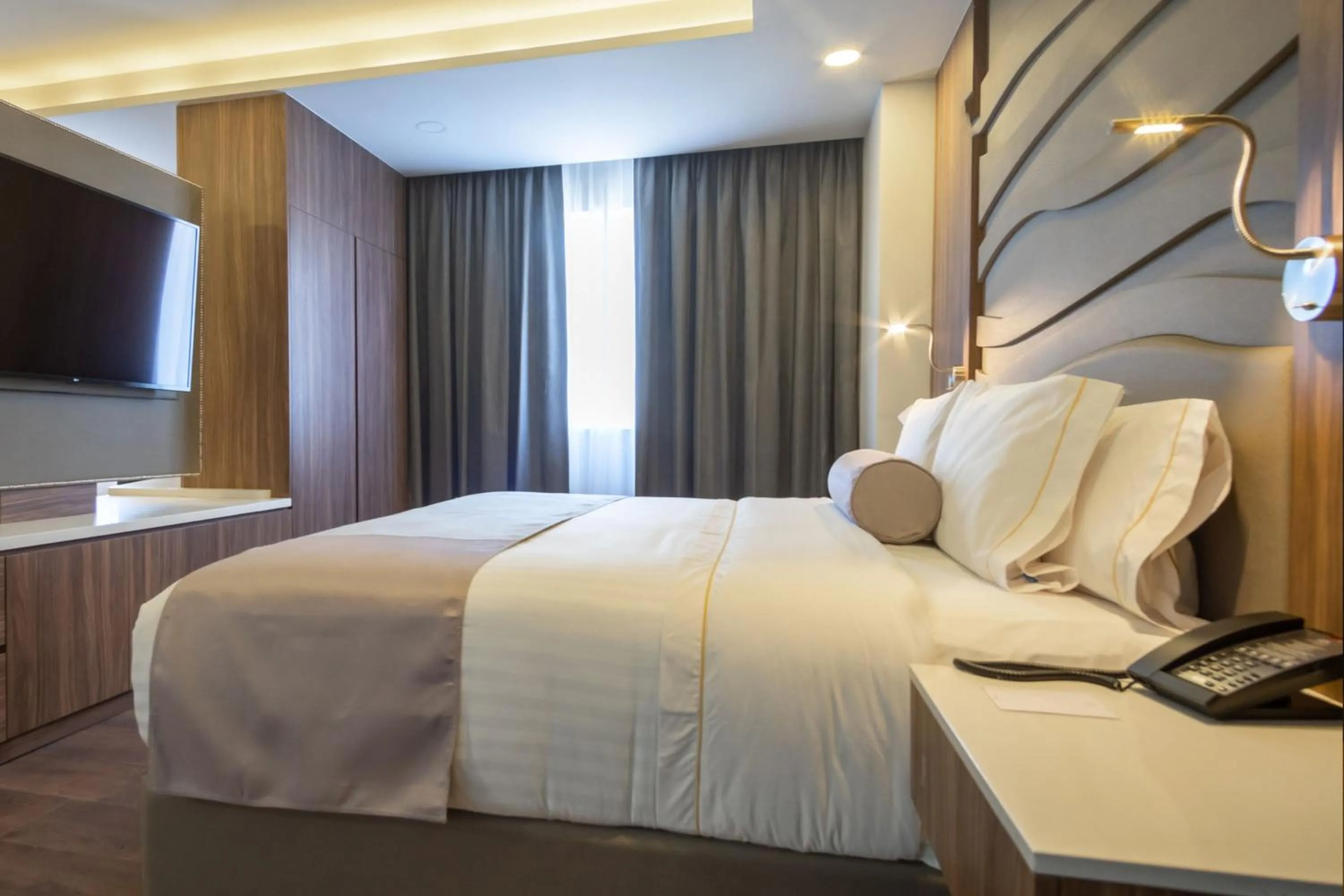 Bedroom, Bed in Sheraton Guadalajara Expo