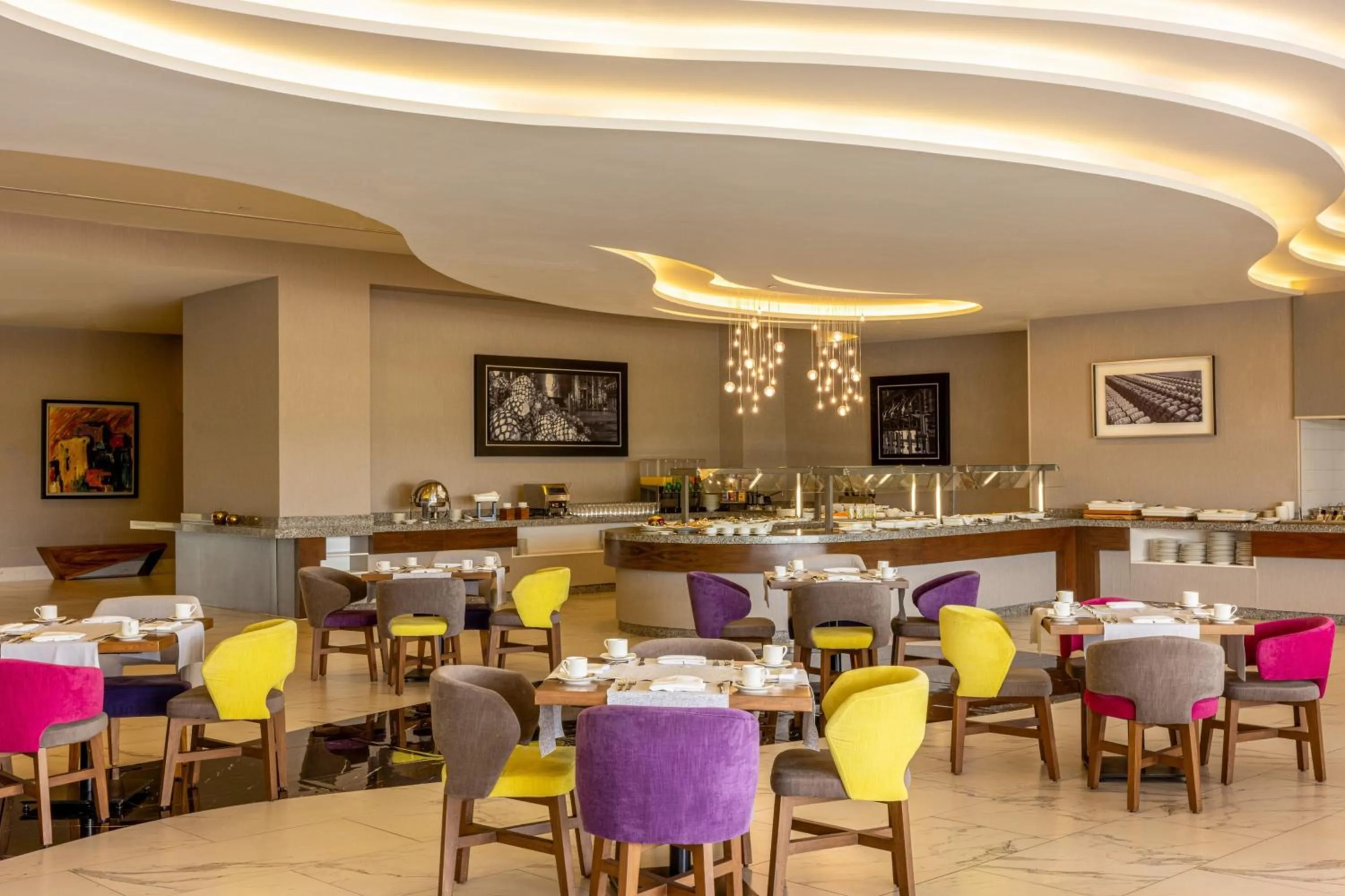 Restaurant/places to eat in Sheraton Guadalajara Expo