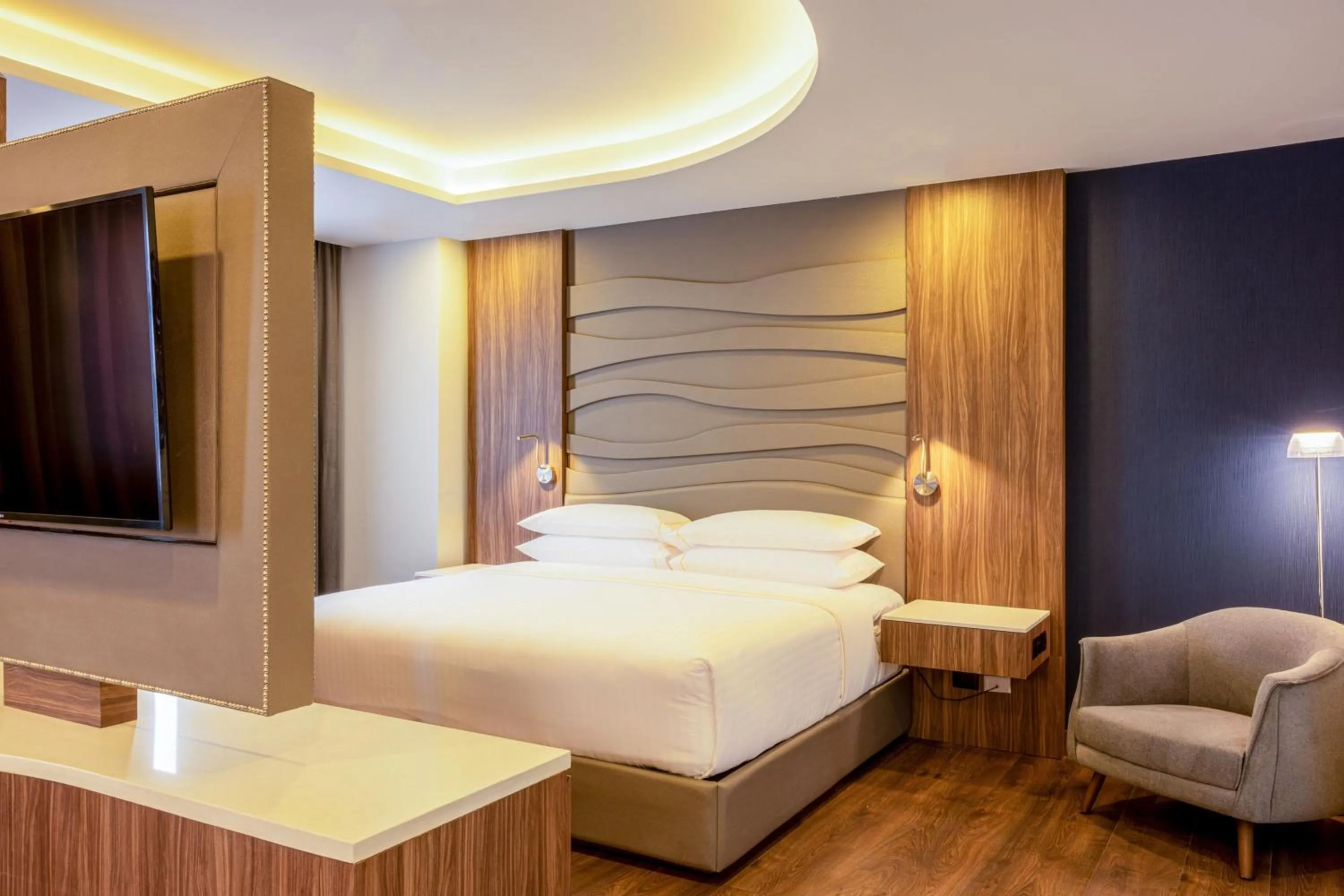 Bedroom, Bed in Sheraton Guadalajara Expo