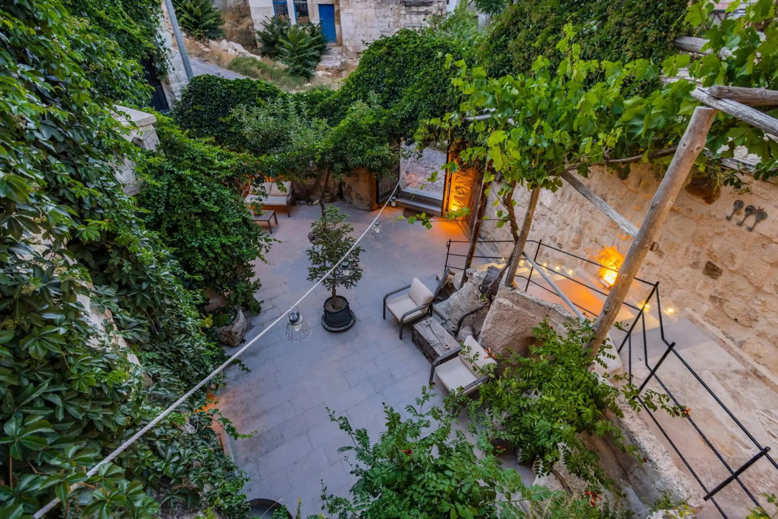 Property building in Kayata Cave Suites Special Class Property building in Kayata Cave Suites Special Class